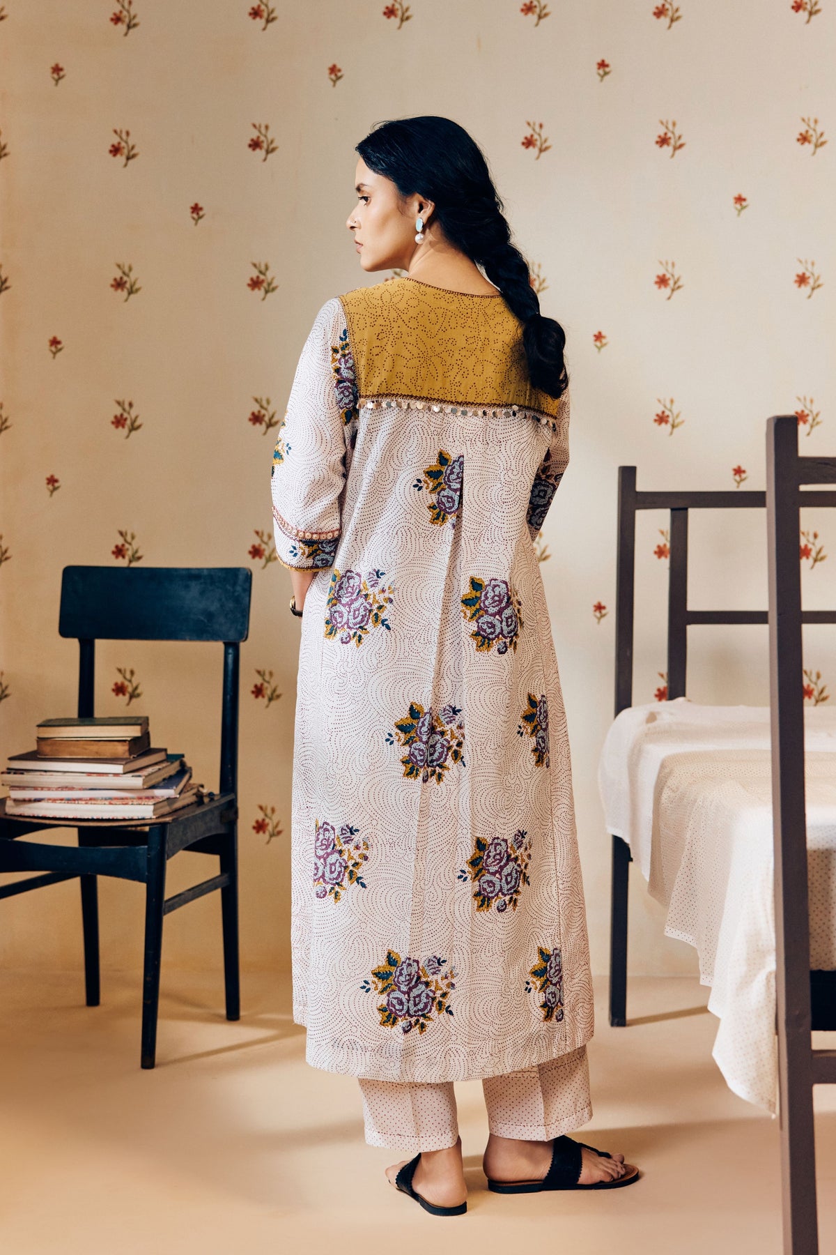 Off-white Rose Print Kurta Set