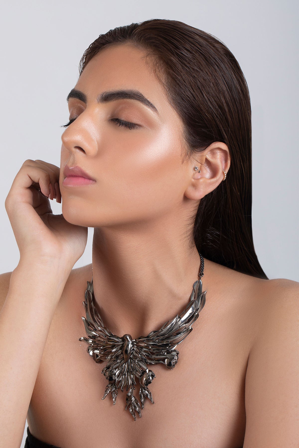 Gun metal paradisus necklace