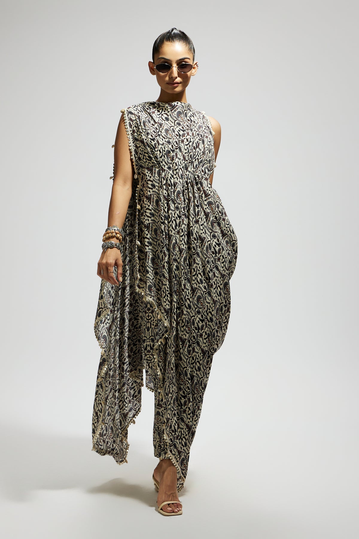 Jaal Print Crop Top With Pants