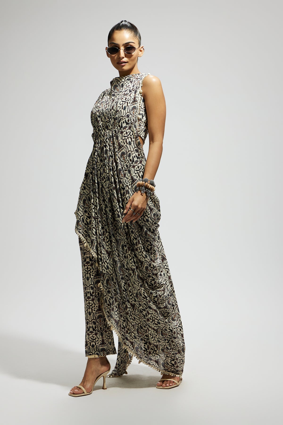 Jaal Print Crop Top With Pants