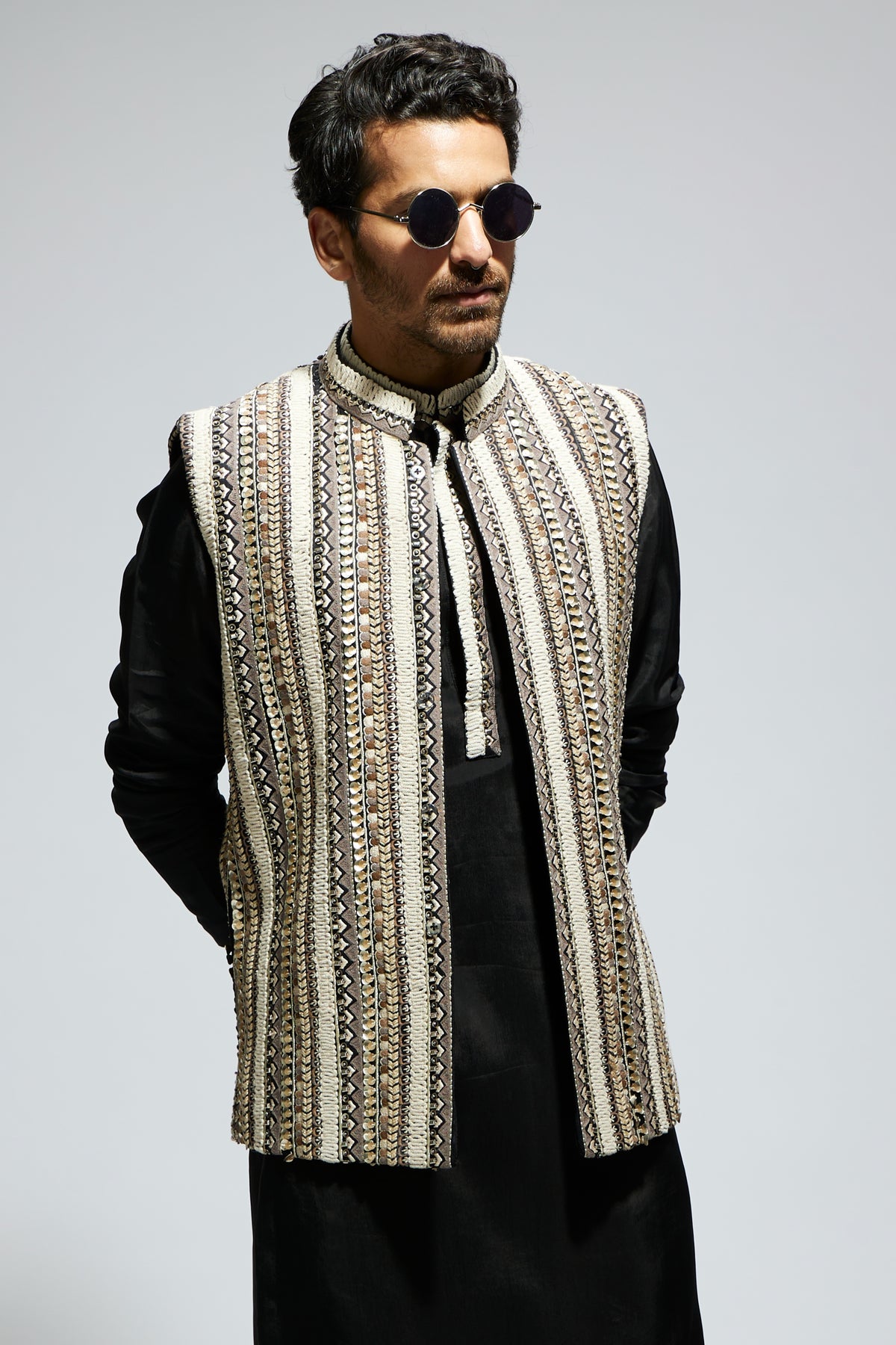 Ivory Threadwork Embellished Bandi Set