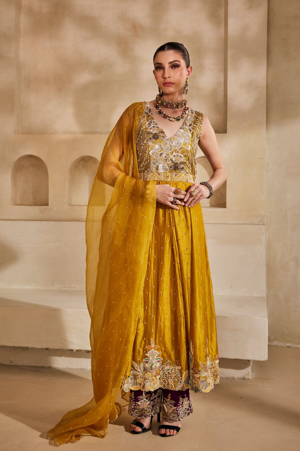 Sunehri Anarkali Set