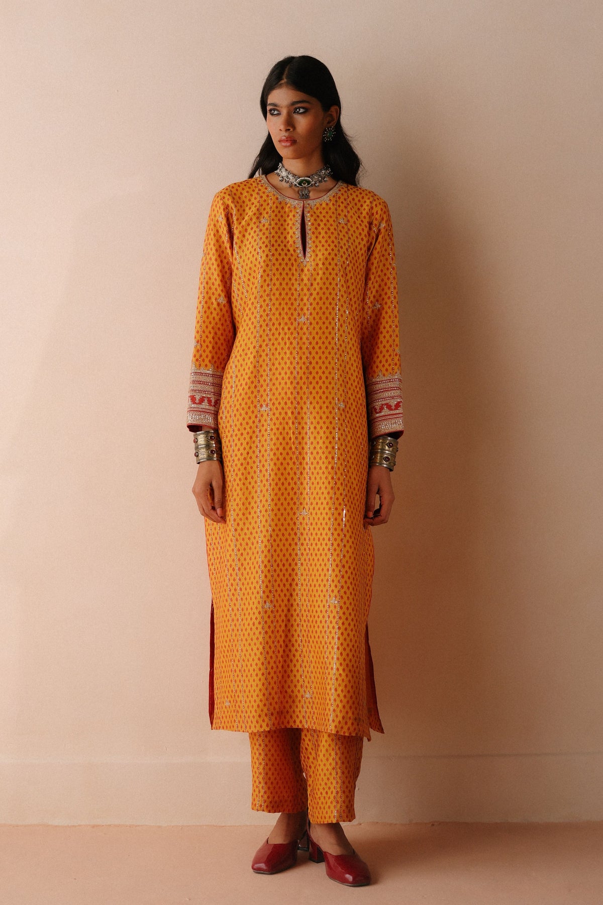 Ambi Kurta Set