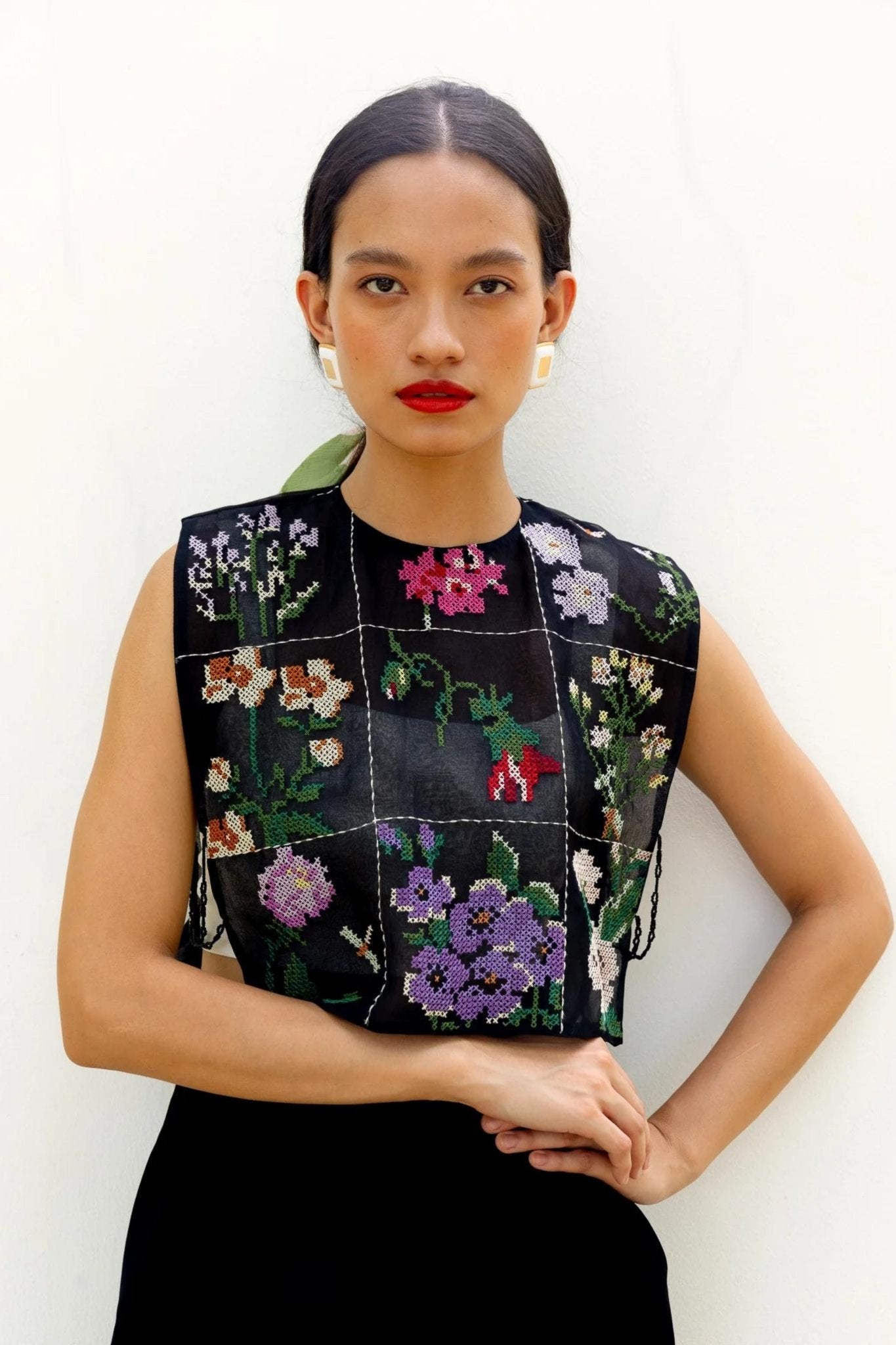 Kritika Kamra in Ode To Odd - Ode To Odd - Elahe