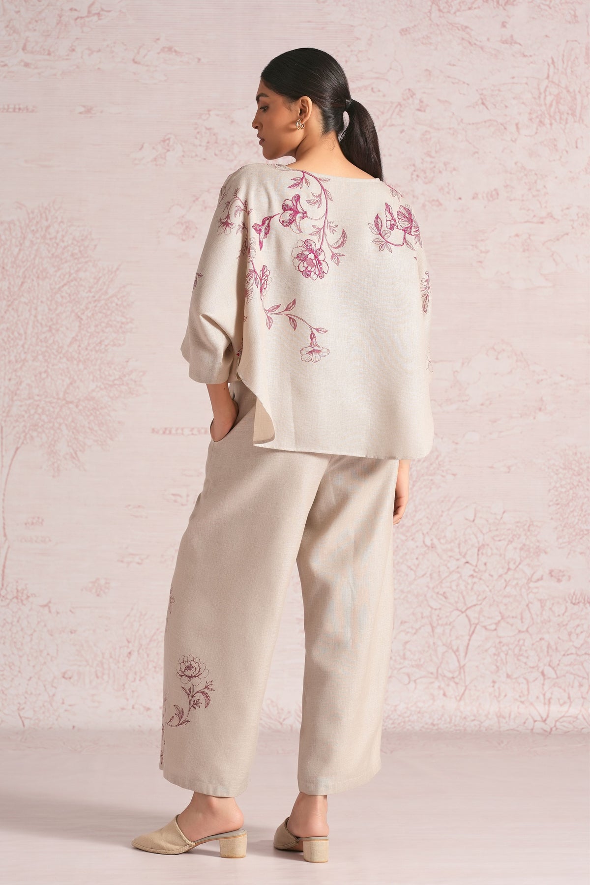 Bloomscape Natural Top