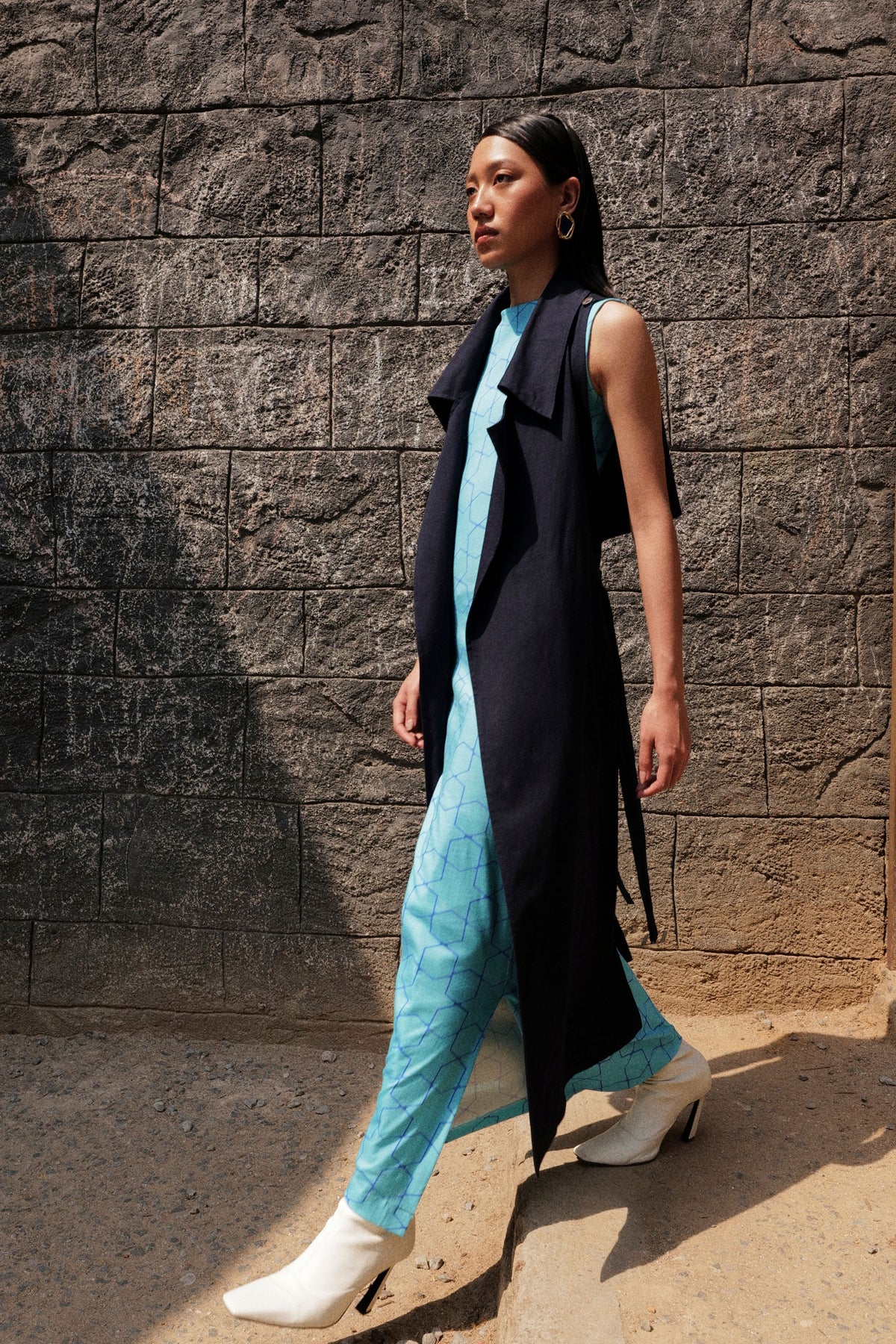 The Layered Trench in Shades of Charcoal