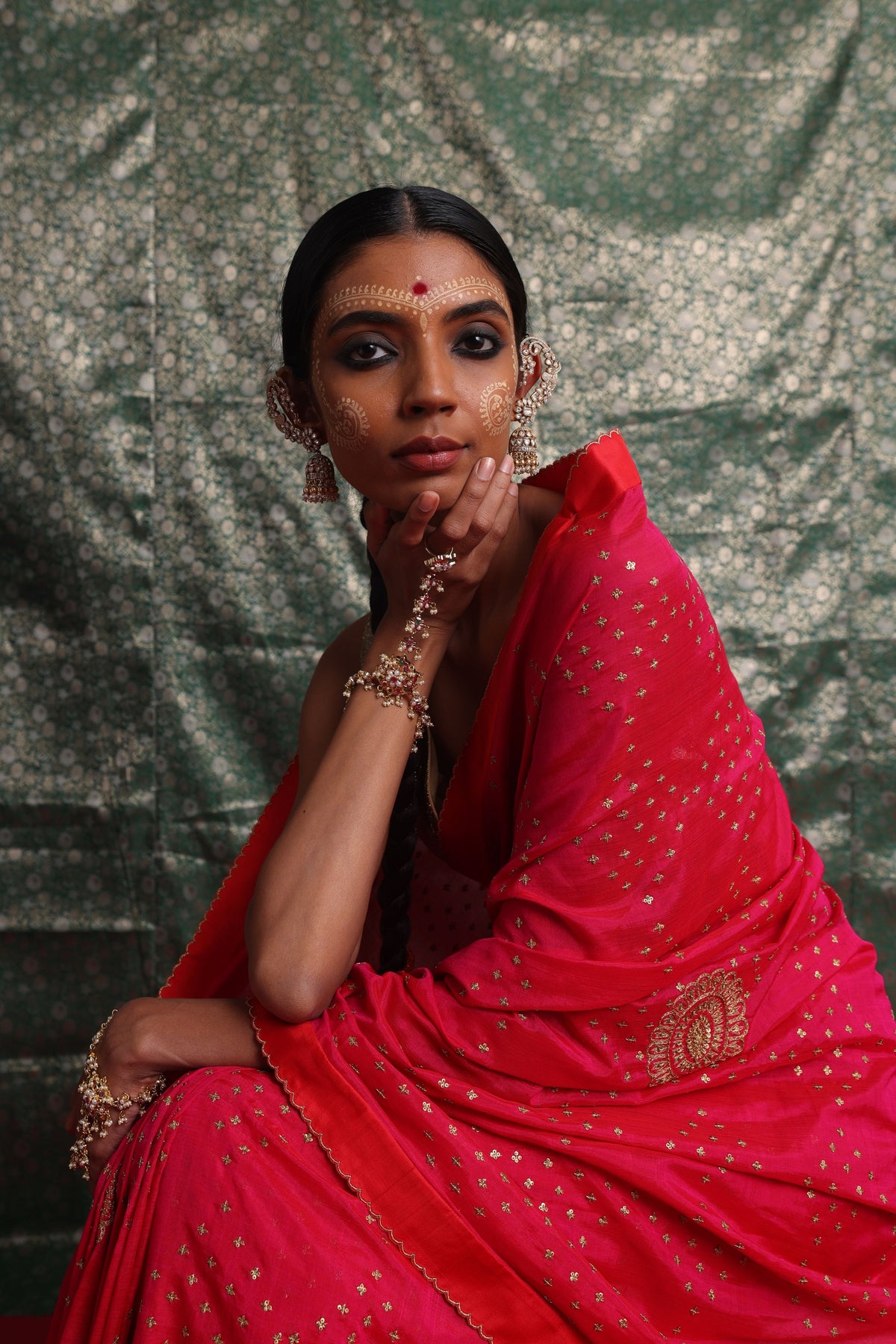 Gulabi Taara Saree Set