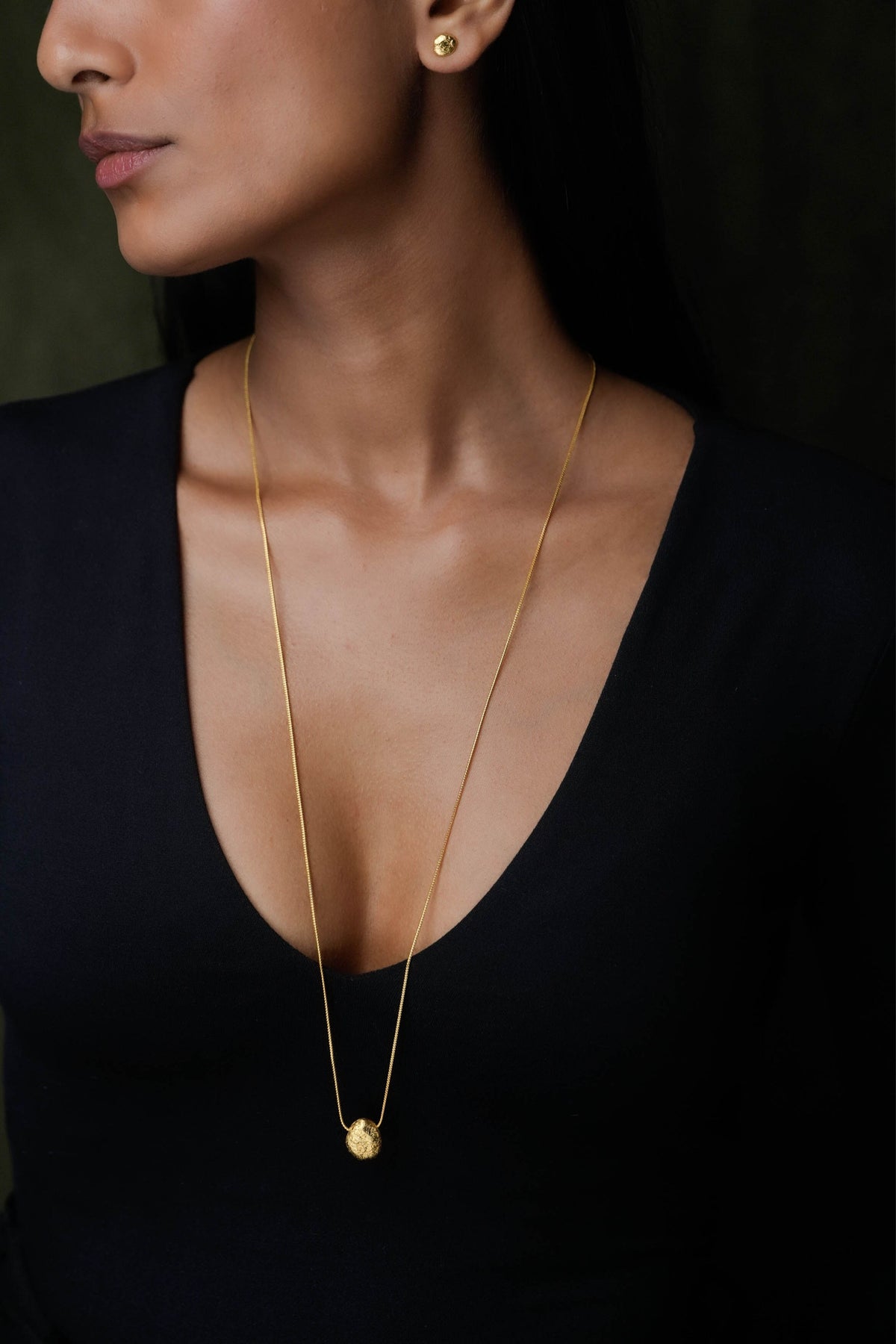 Emi Large Golden Necklace