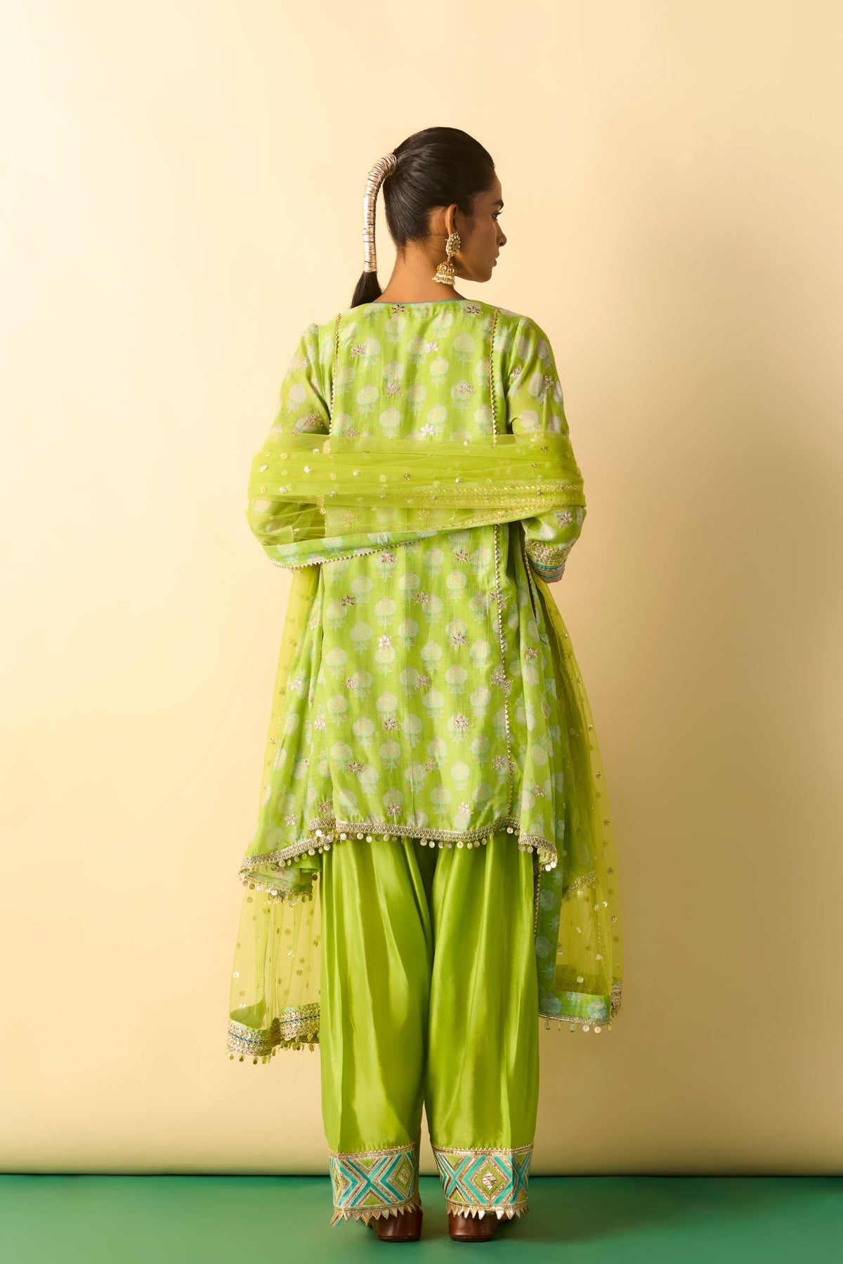 Anvi Farshi Set