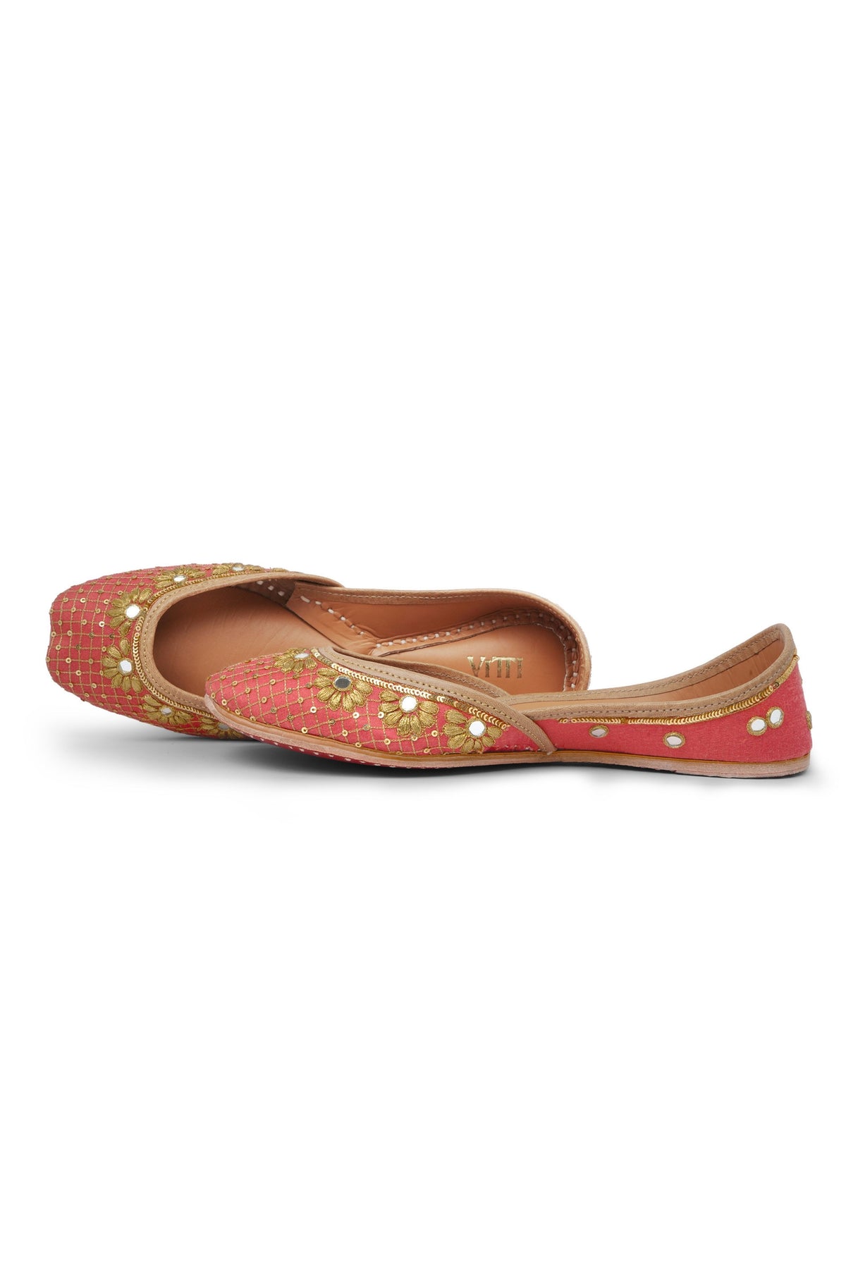 Zaira Blush Pink Juttis