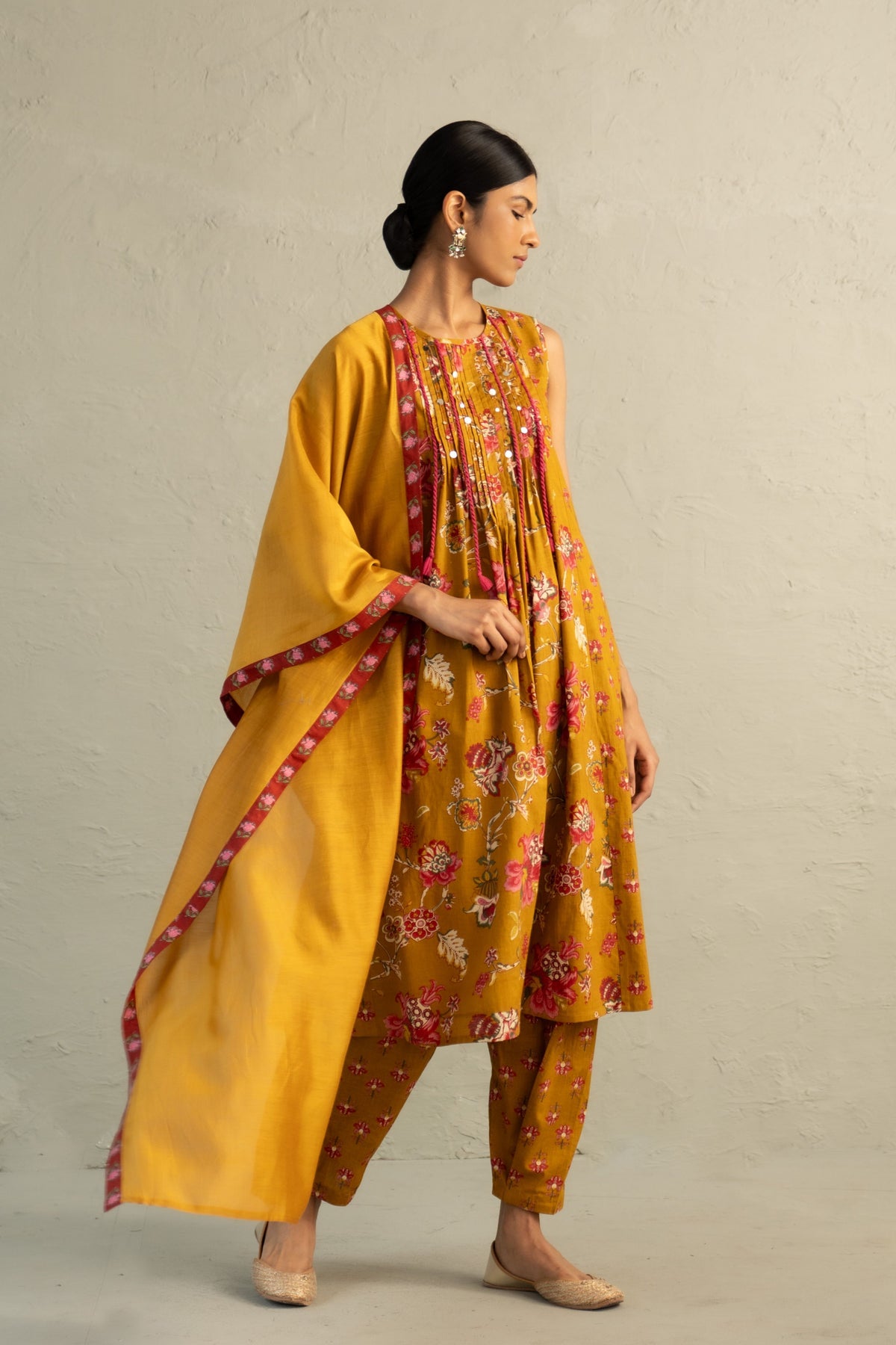 Mustard Sleeveless Kurta Set