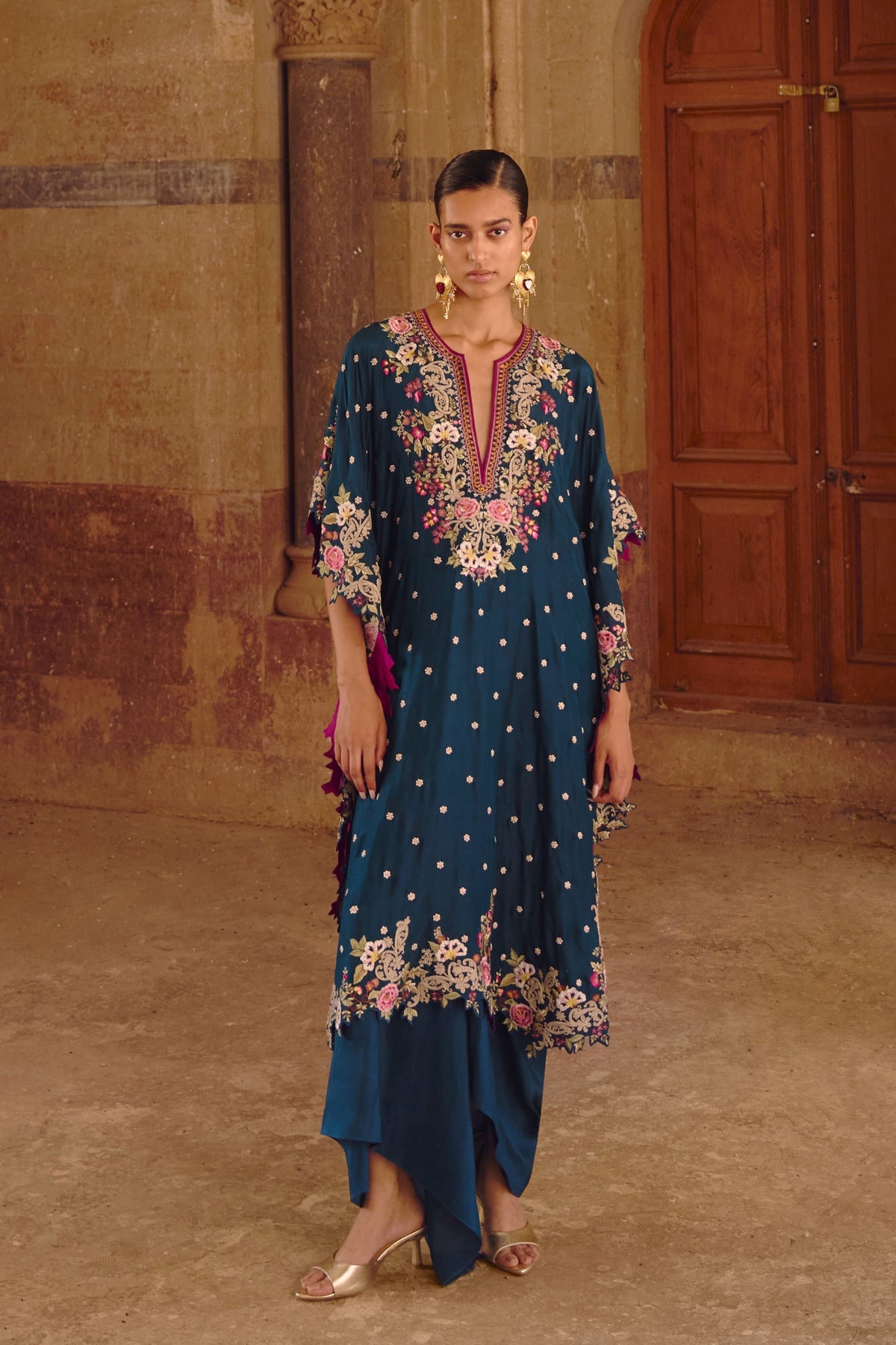 Umang Chitta Kaftan Set