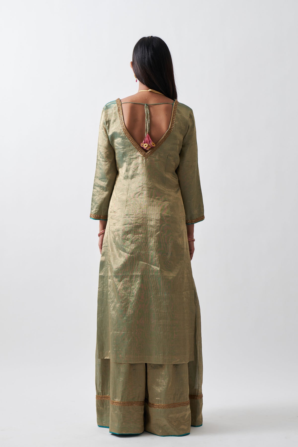 Amyra Sharara Set