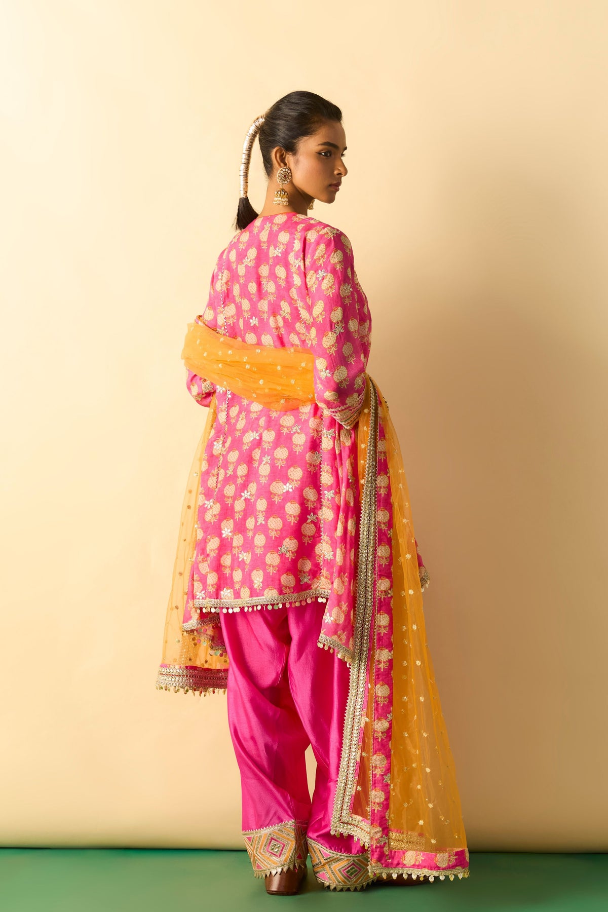 Pink Anvi Farshi Set