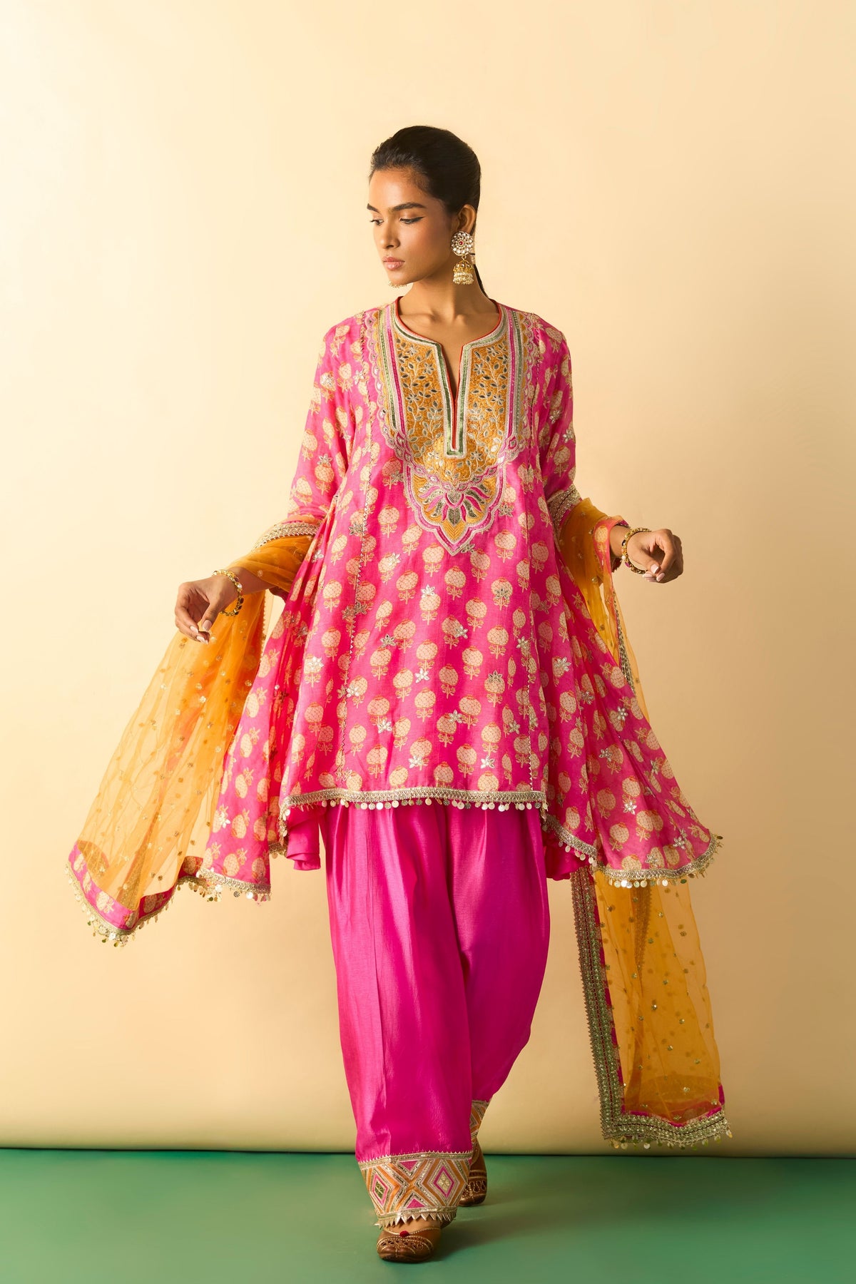 Pink Anvi Farshi Set