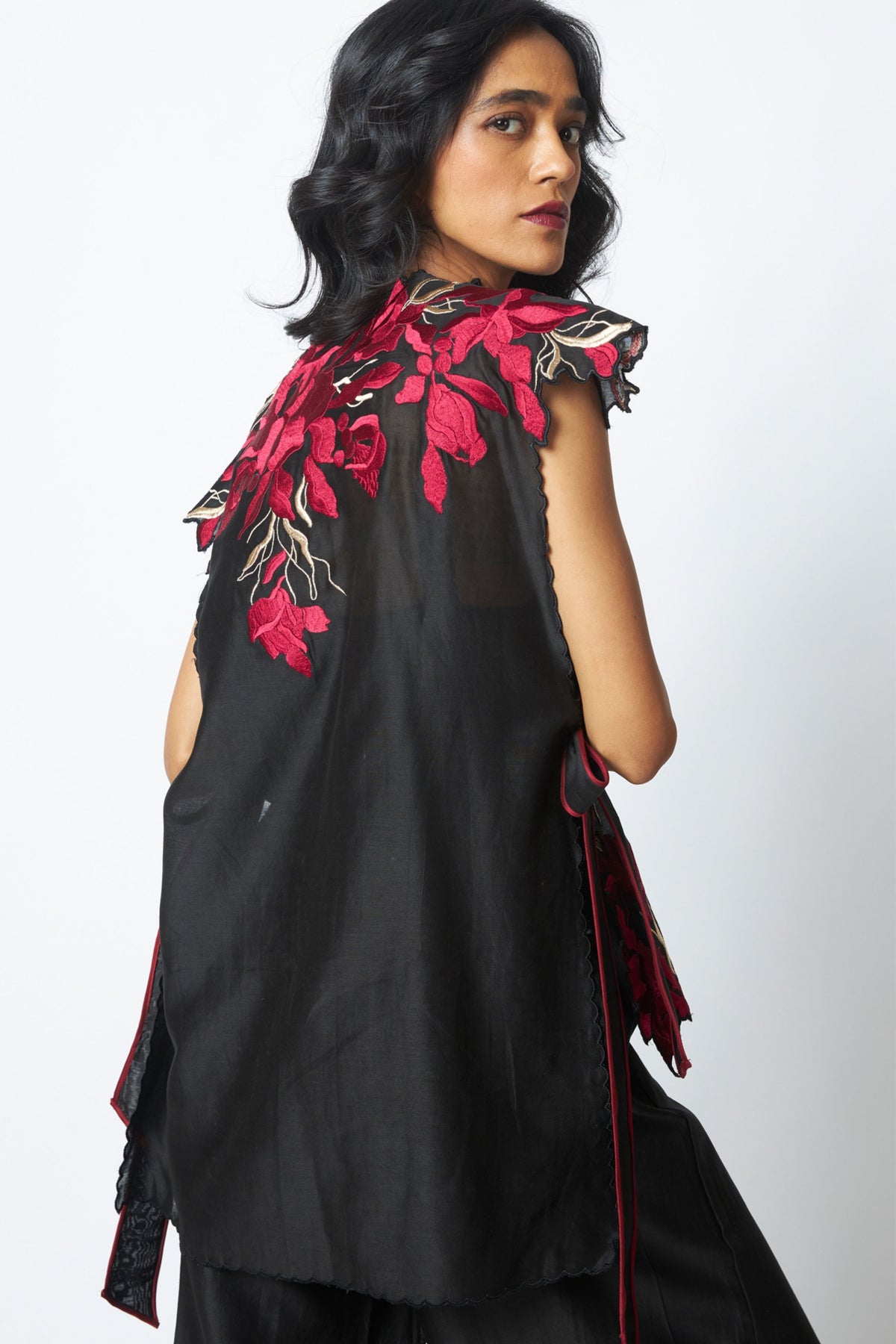 Pilar Floating Jacket Set