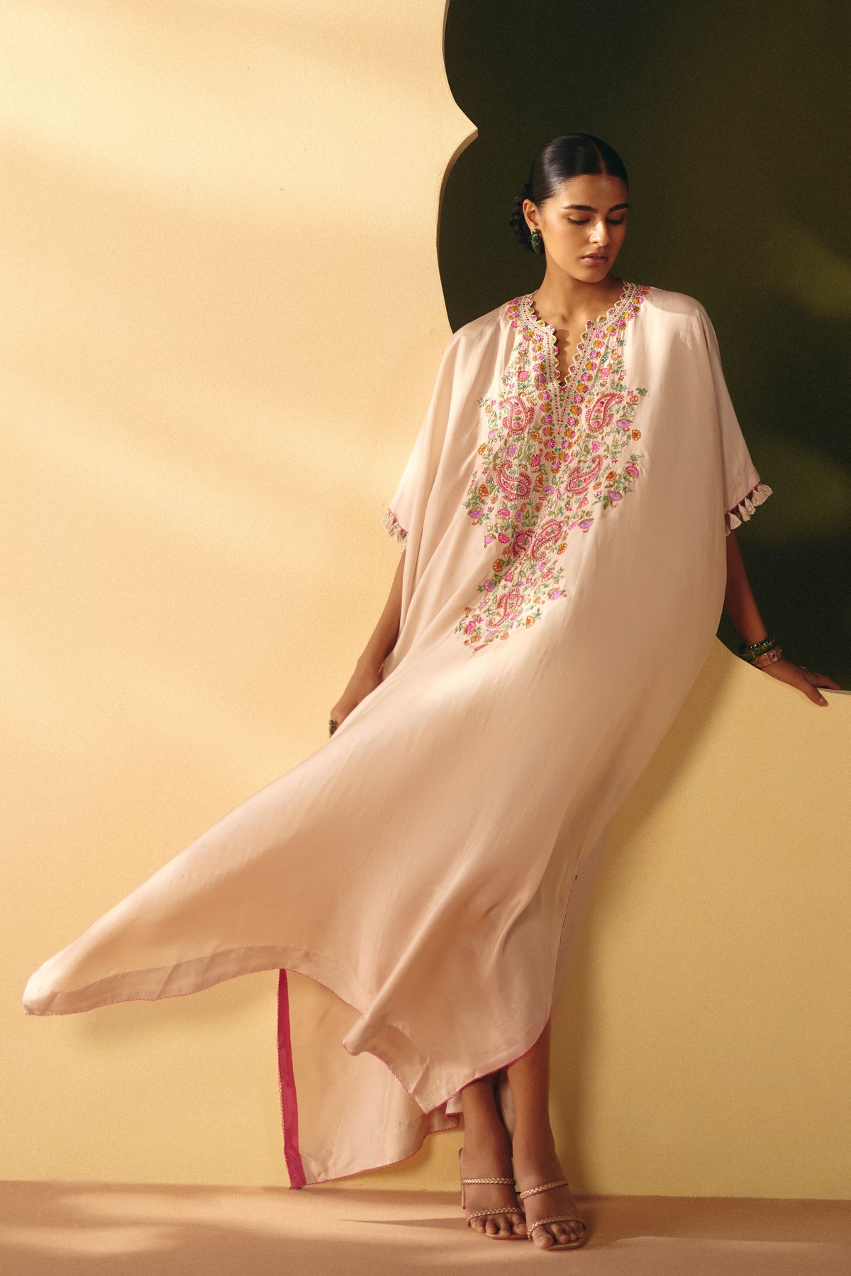 Avira Kaftan