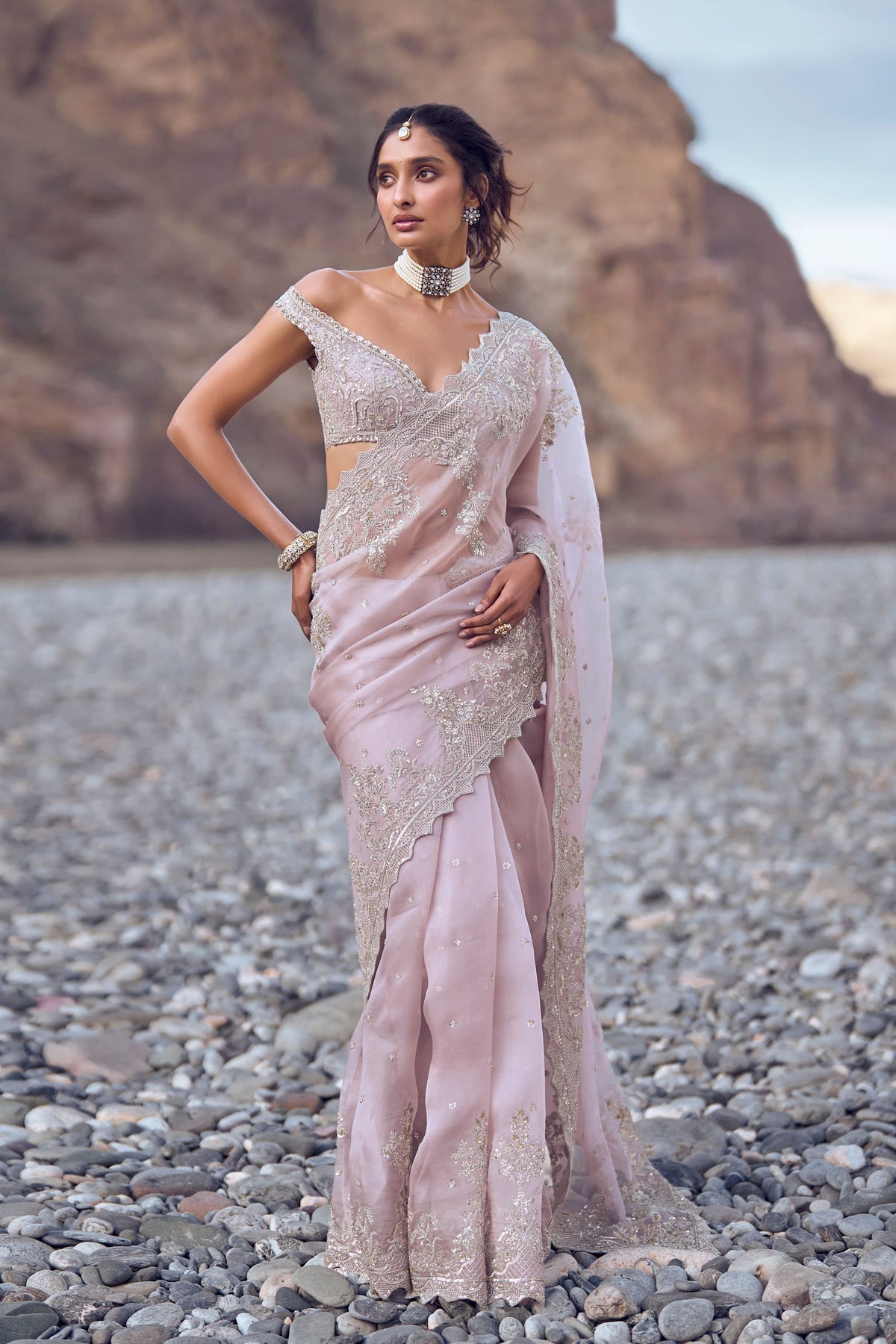 Akhila Saree