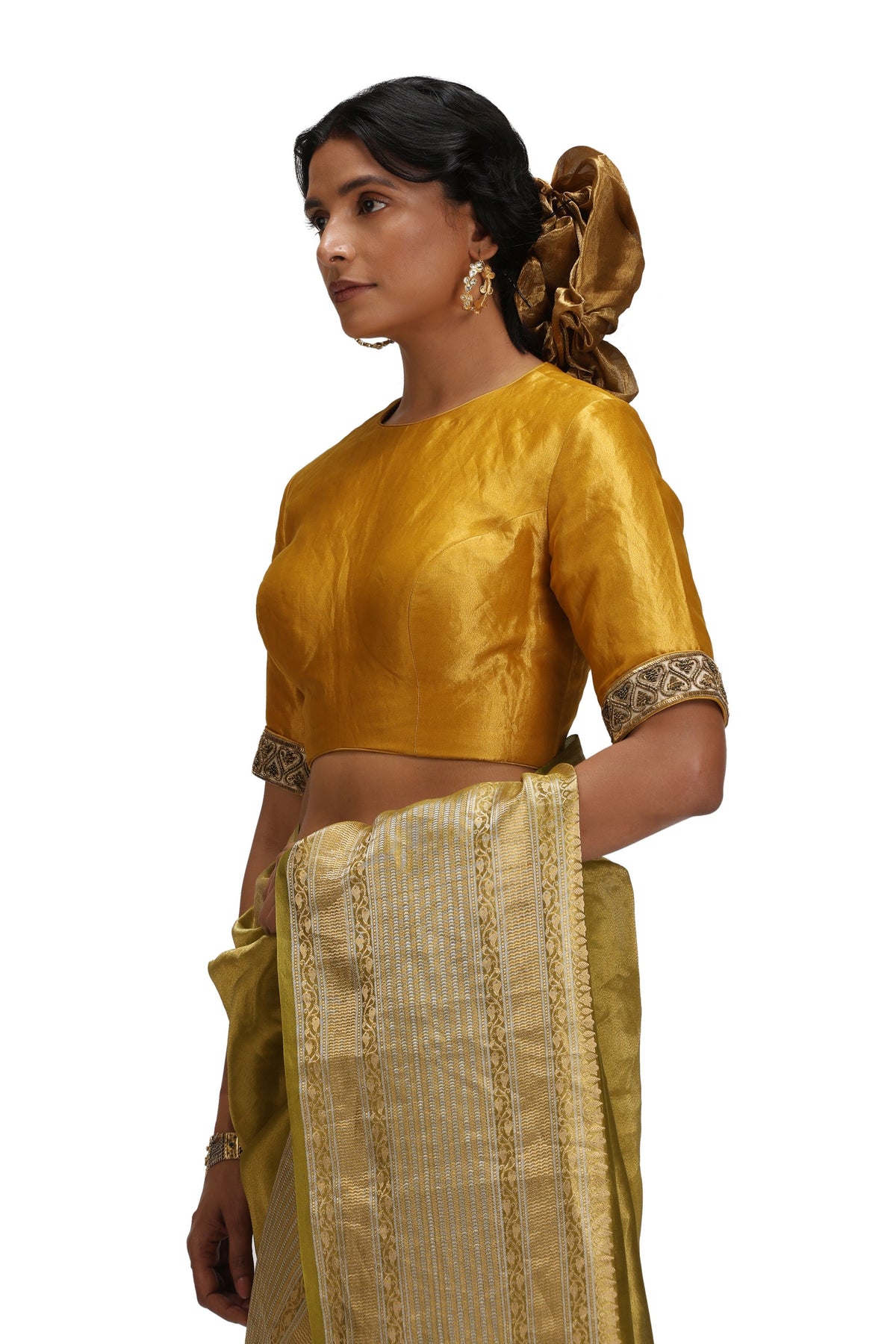 Vagmi Saree Set