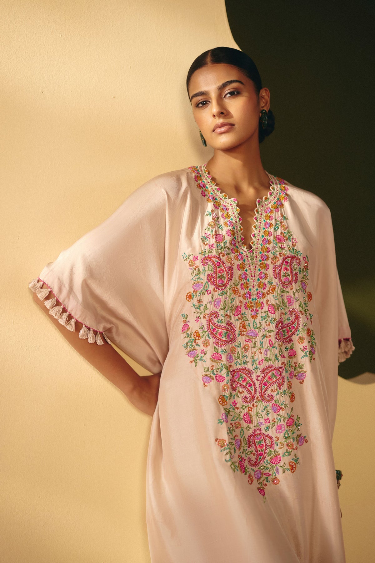 Avira Kaftan