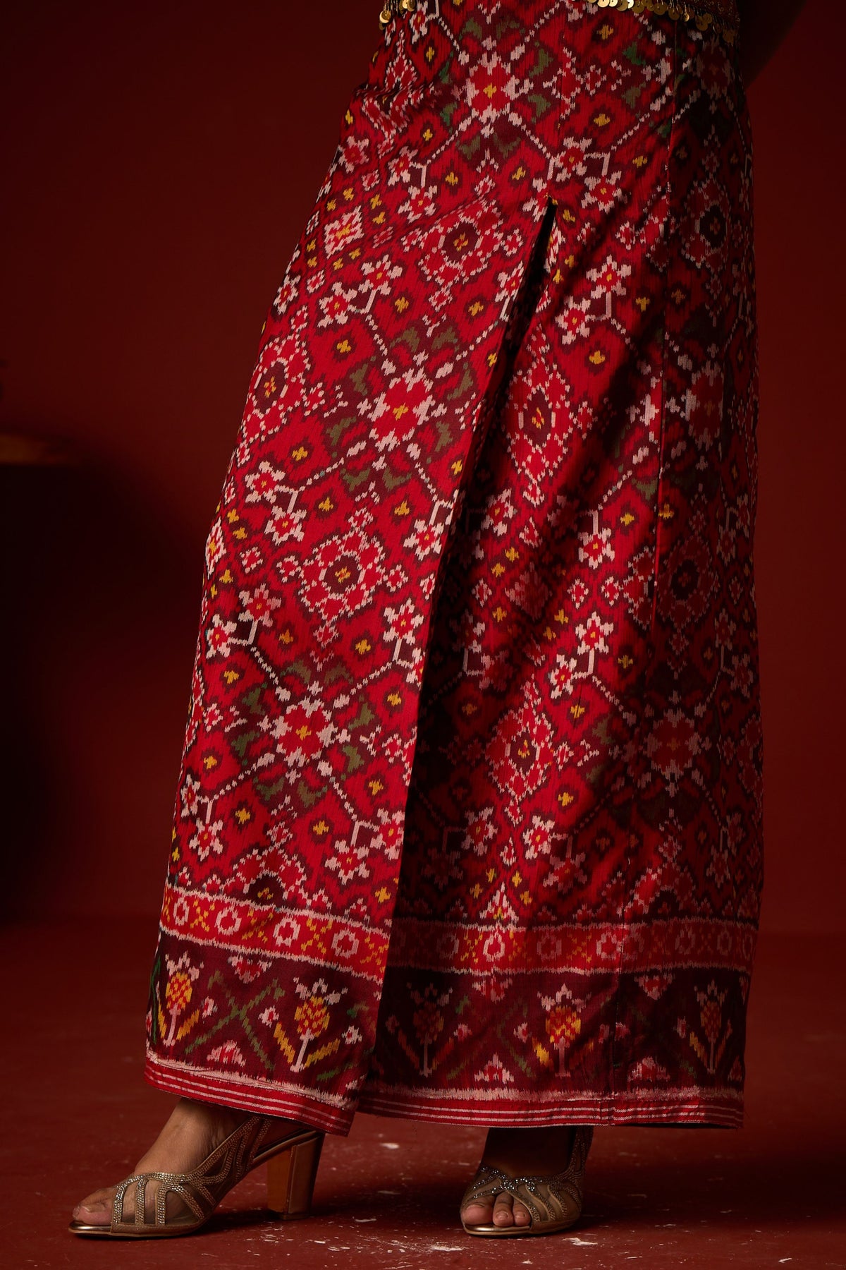 Golden Finished Bandhani Dupatta