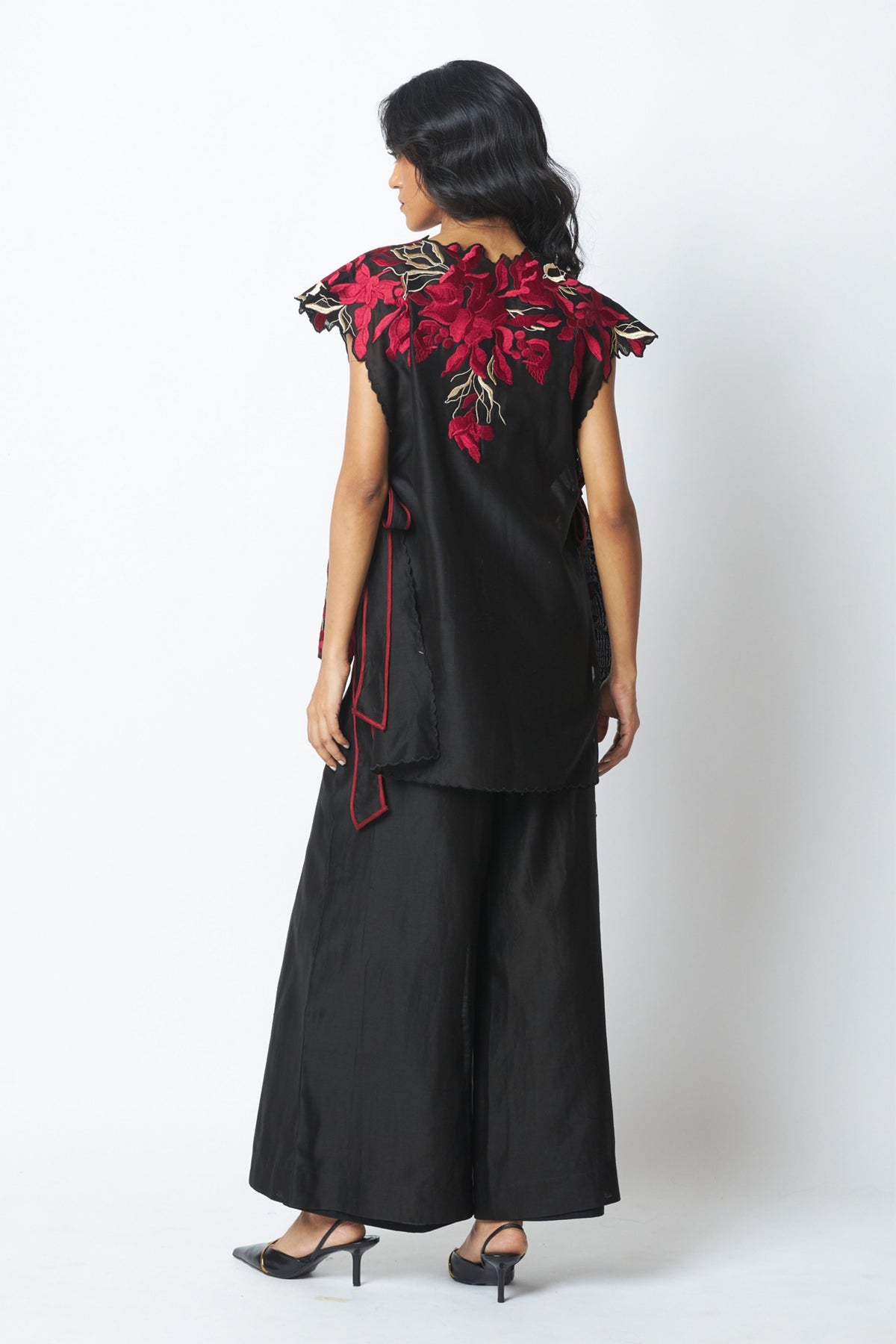 Pilar Floating Jacket Set
