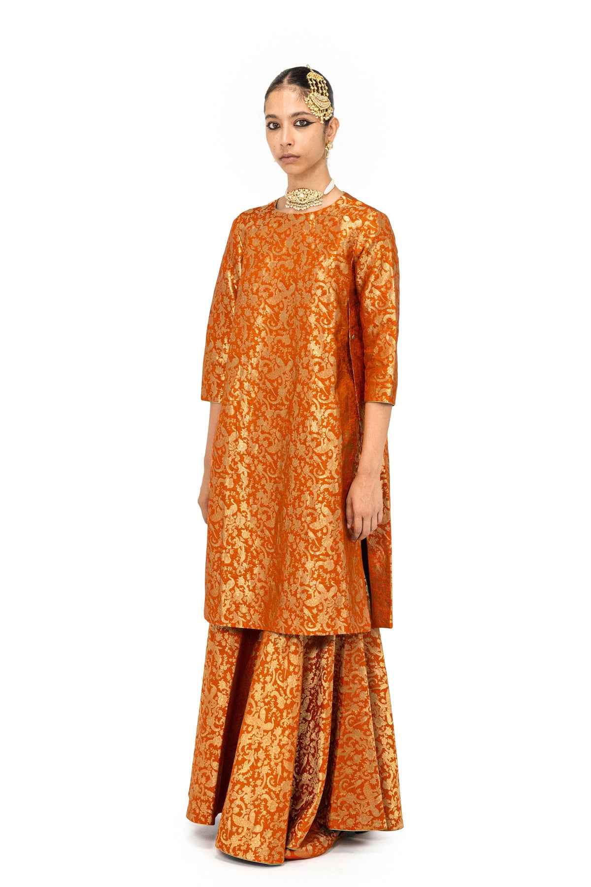 Sarena Lakhoni Kurta And Sharara