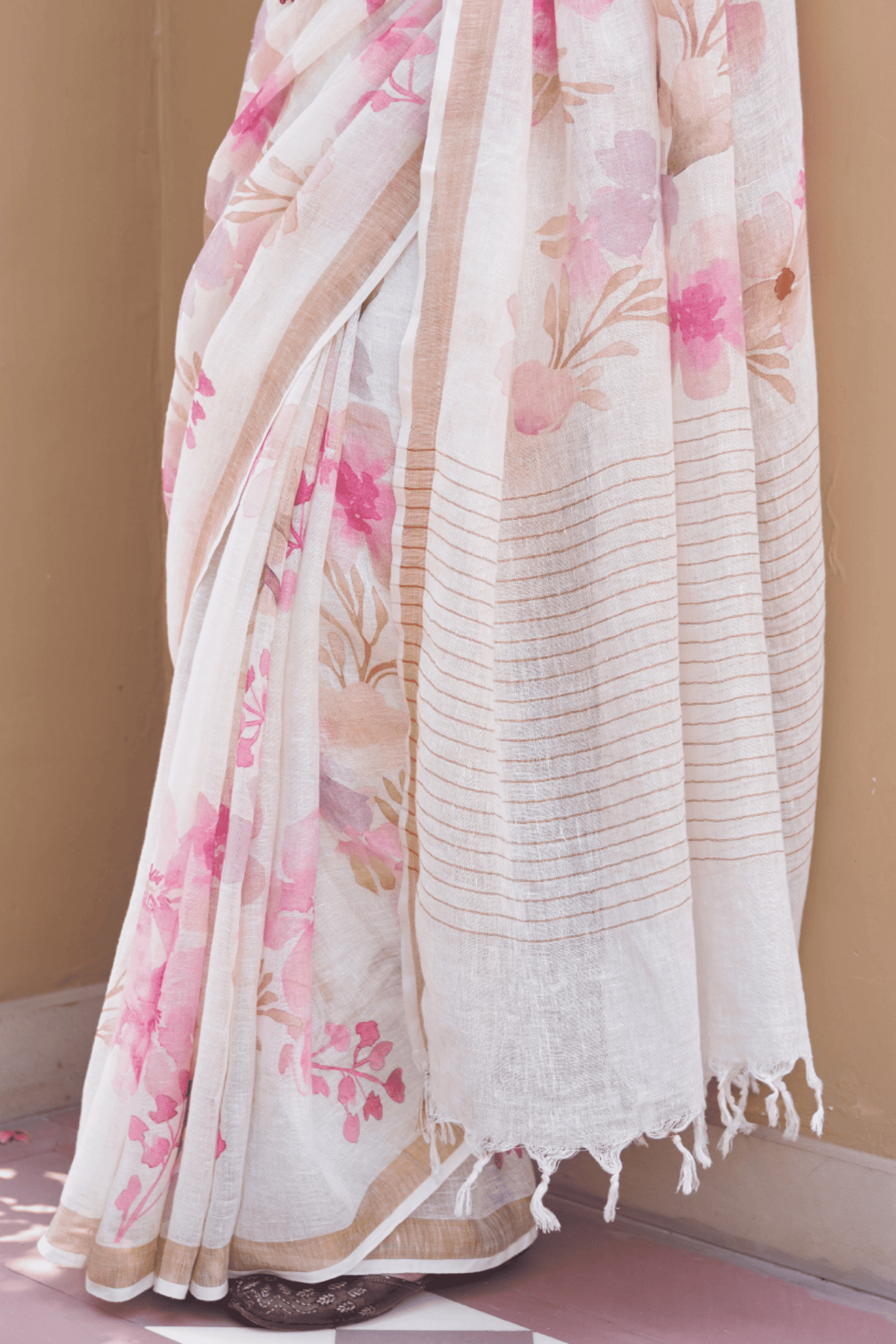 Manjari Off White Saree