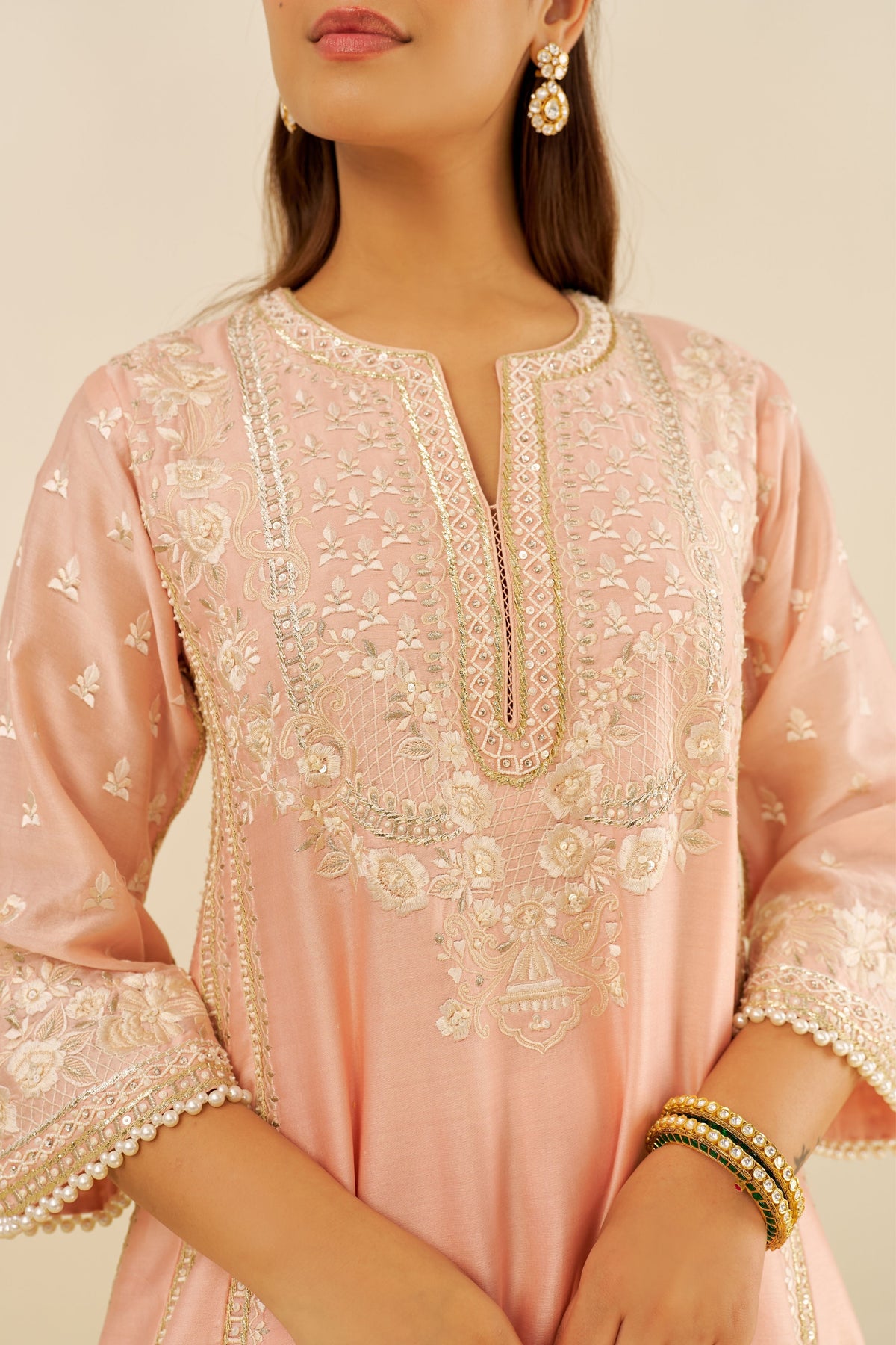 Maaroofa Kurta Set in Off Rose