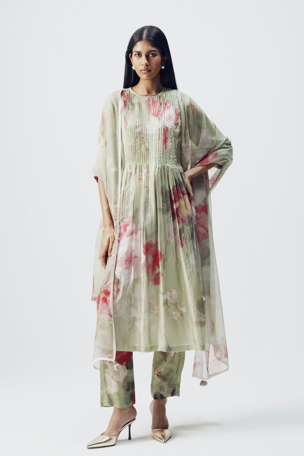 Roos Pintucks Kurta Set
