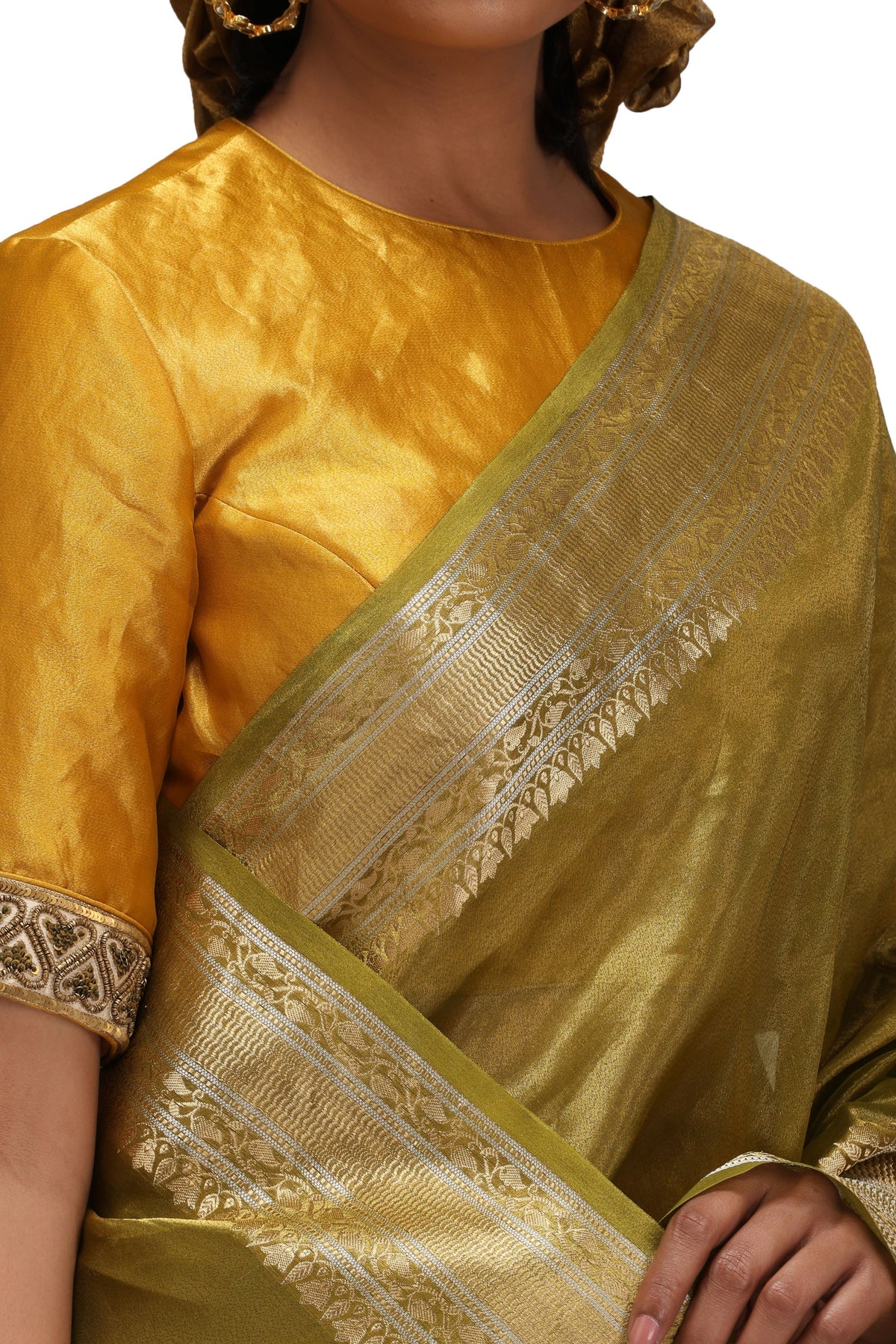 Vagmi Saree Set