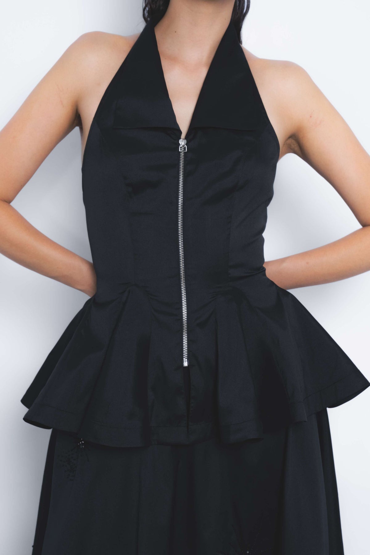 Vita Zippered Top