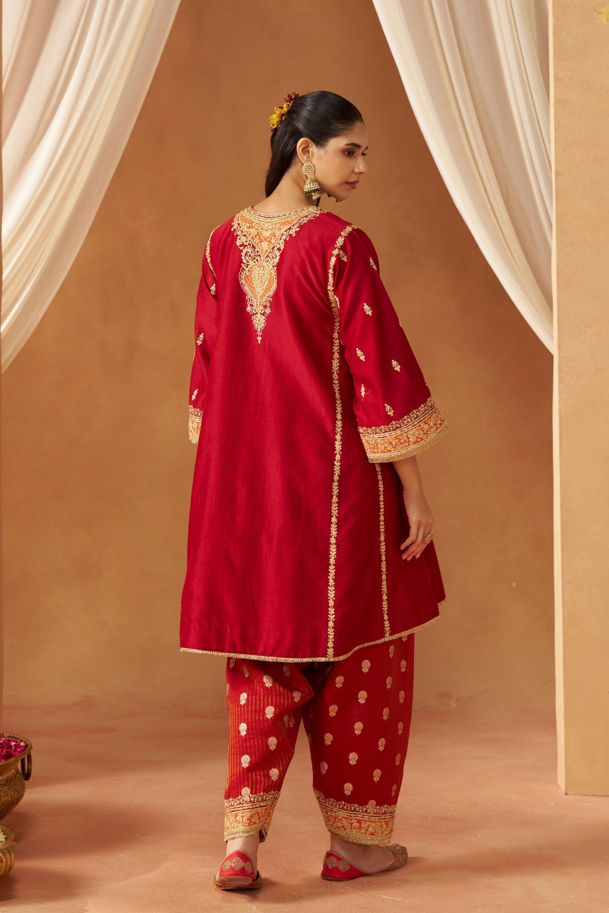 Mahgul Deep Red Kalidar Chahunga Set