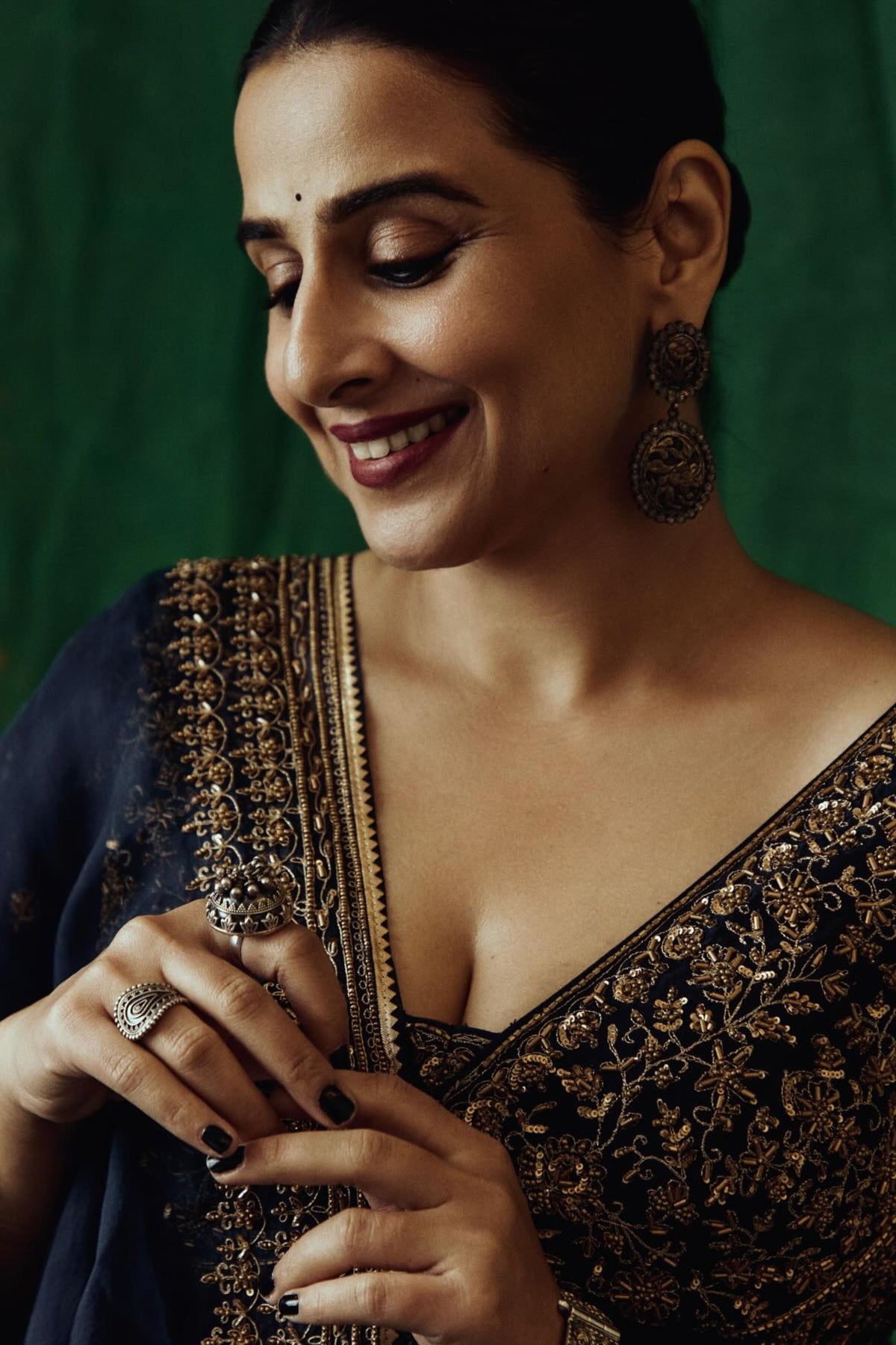 Vidya Balan in Jigar Mali