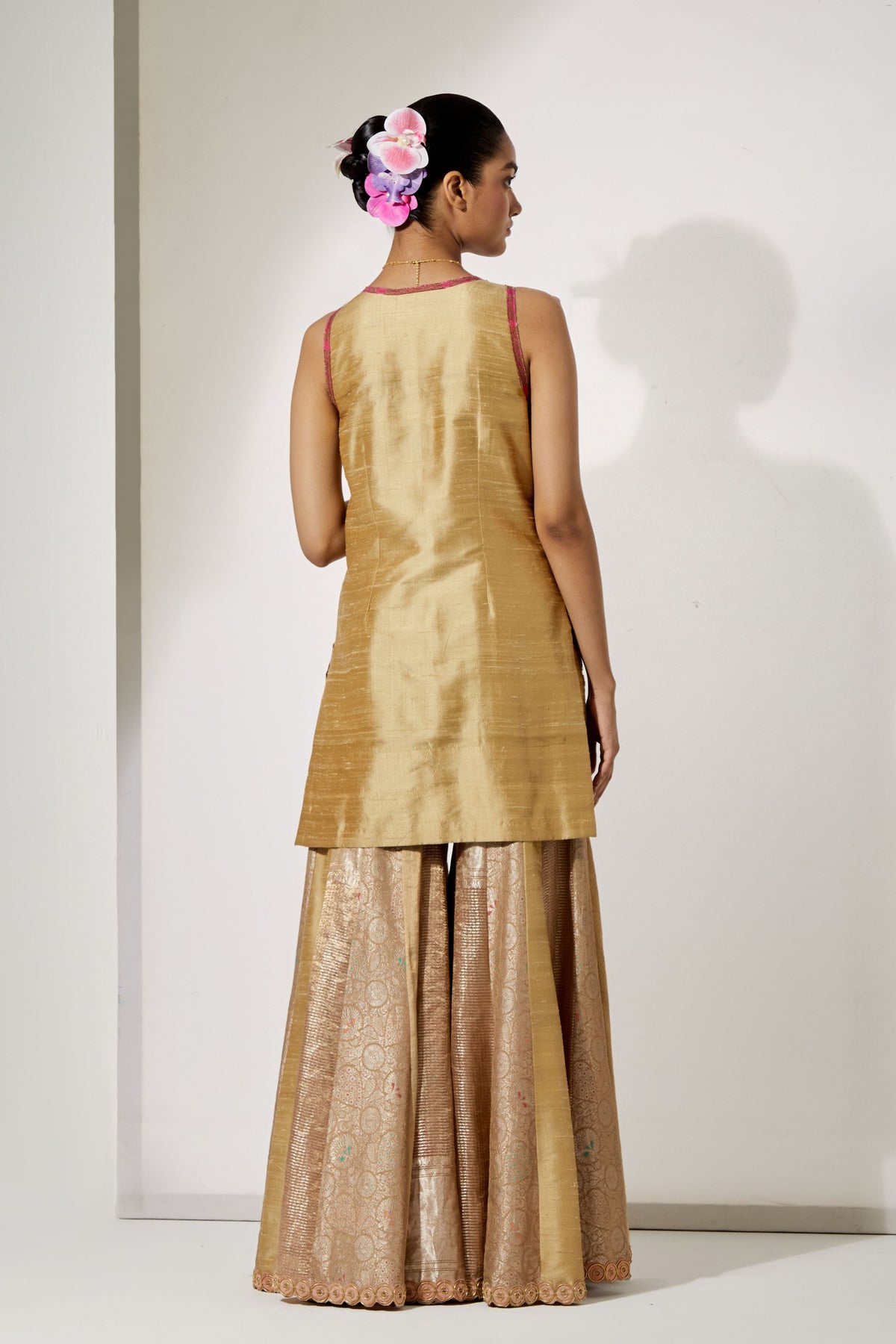 Sunheri Sharara Set