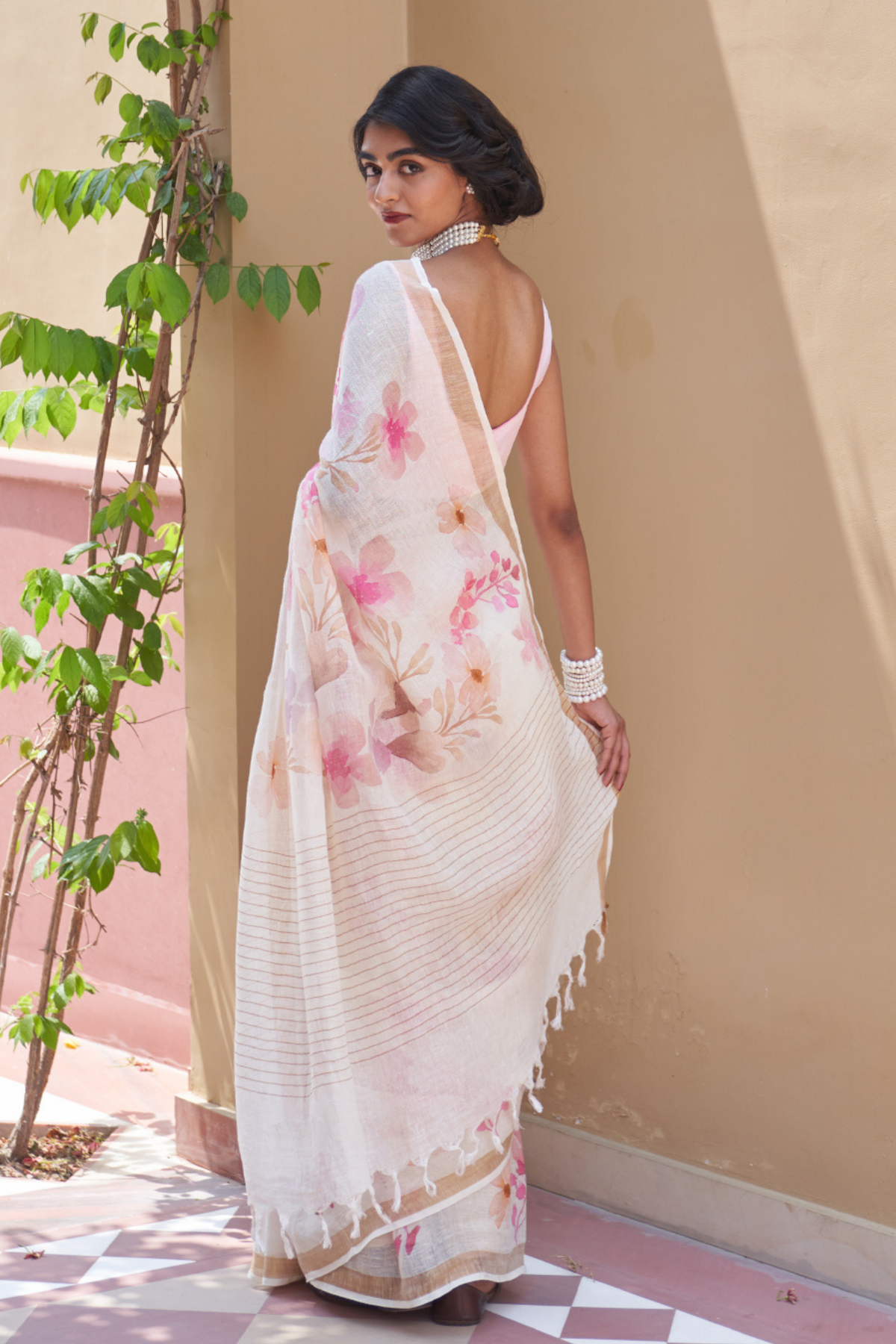 Manjari Off White Saree