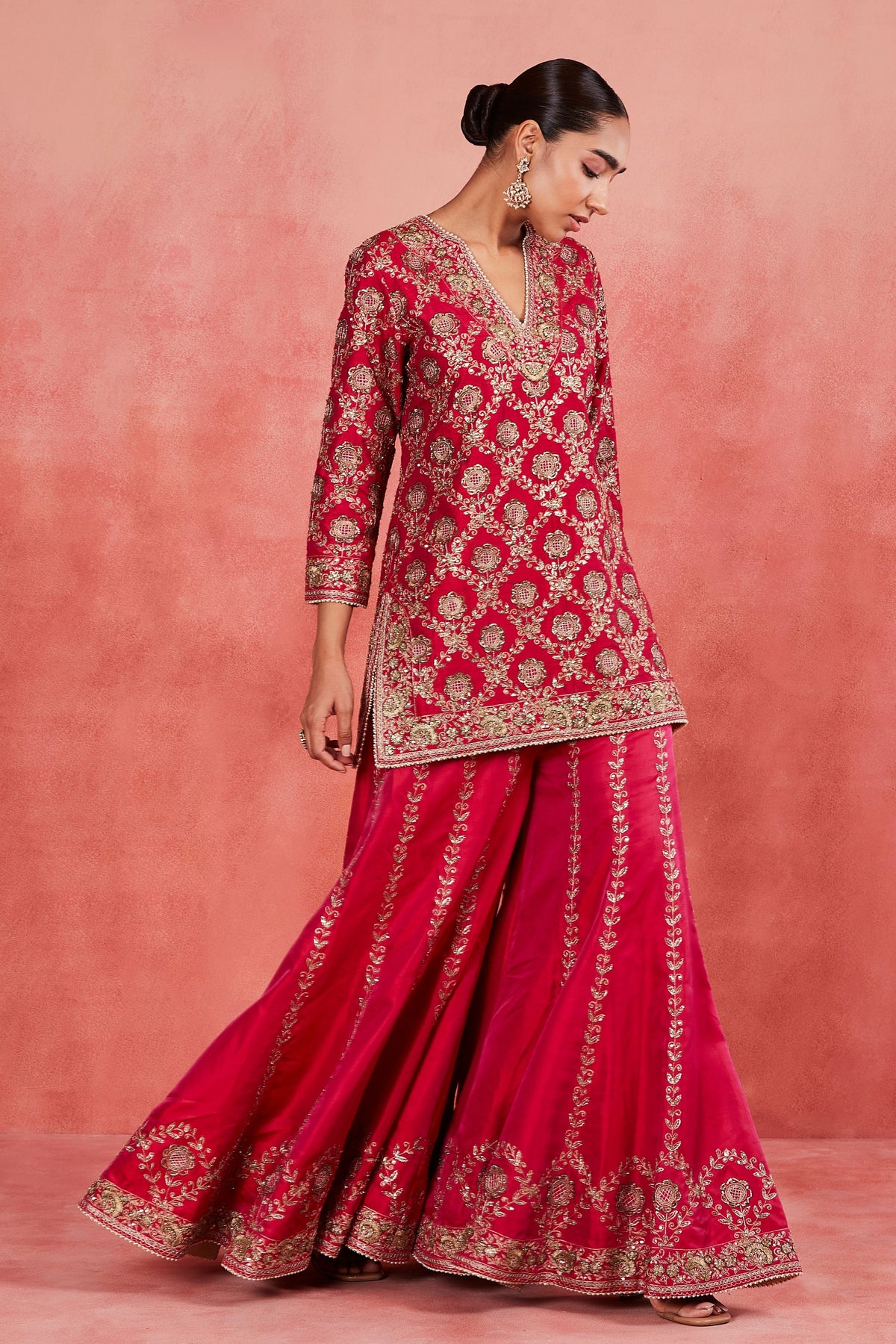 Aneesa Sharara Set