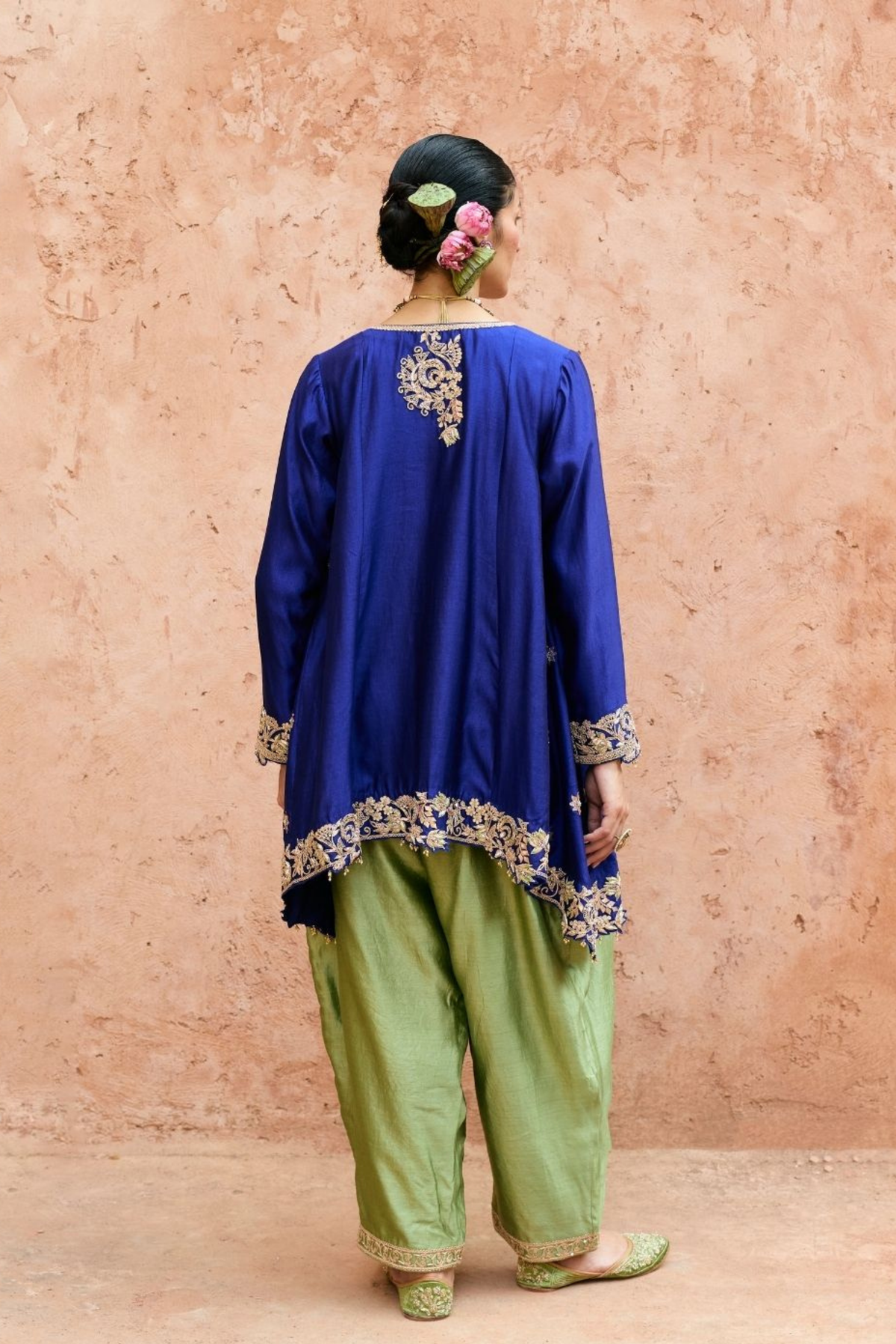 Neera Blue Tunic Set