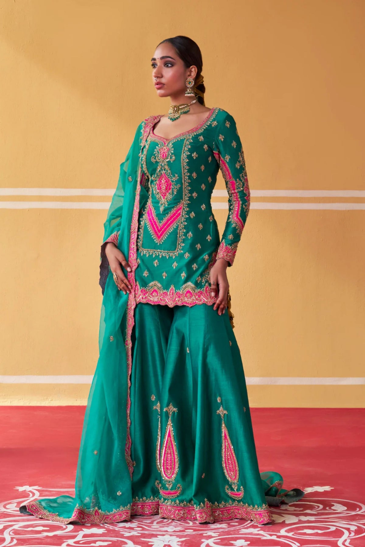Suhani Sharara Set