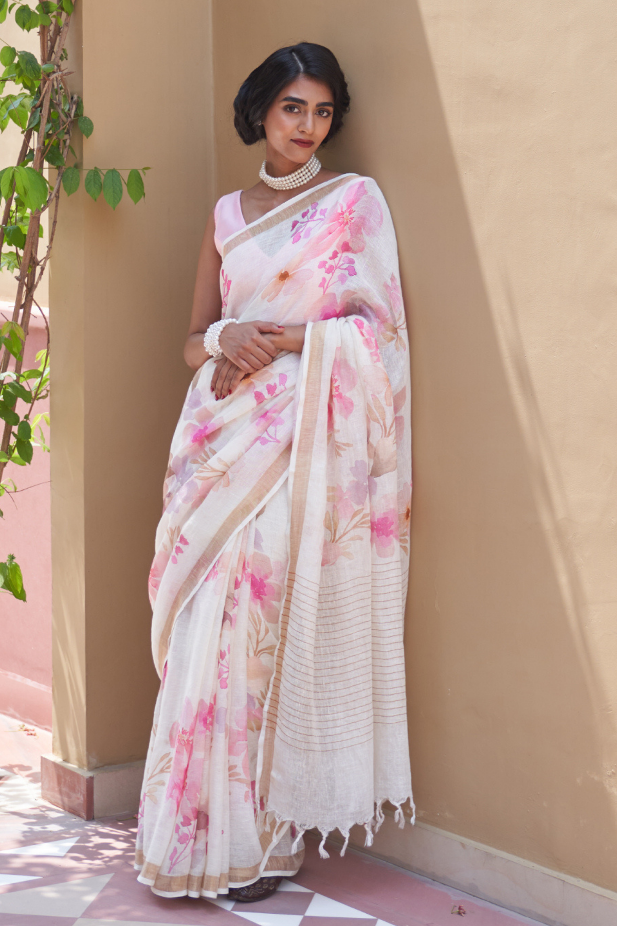 Manjari Off White Saree