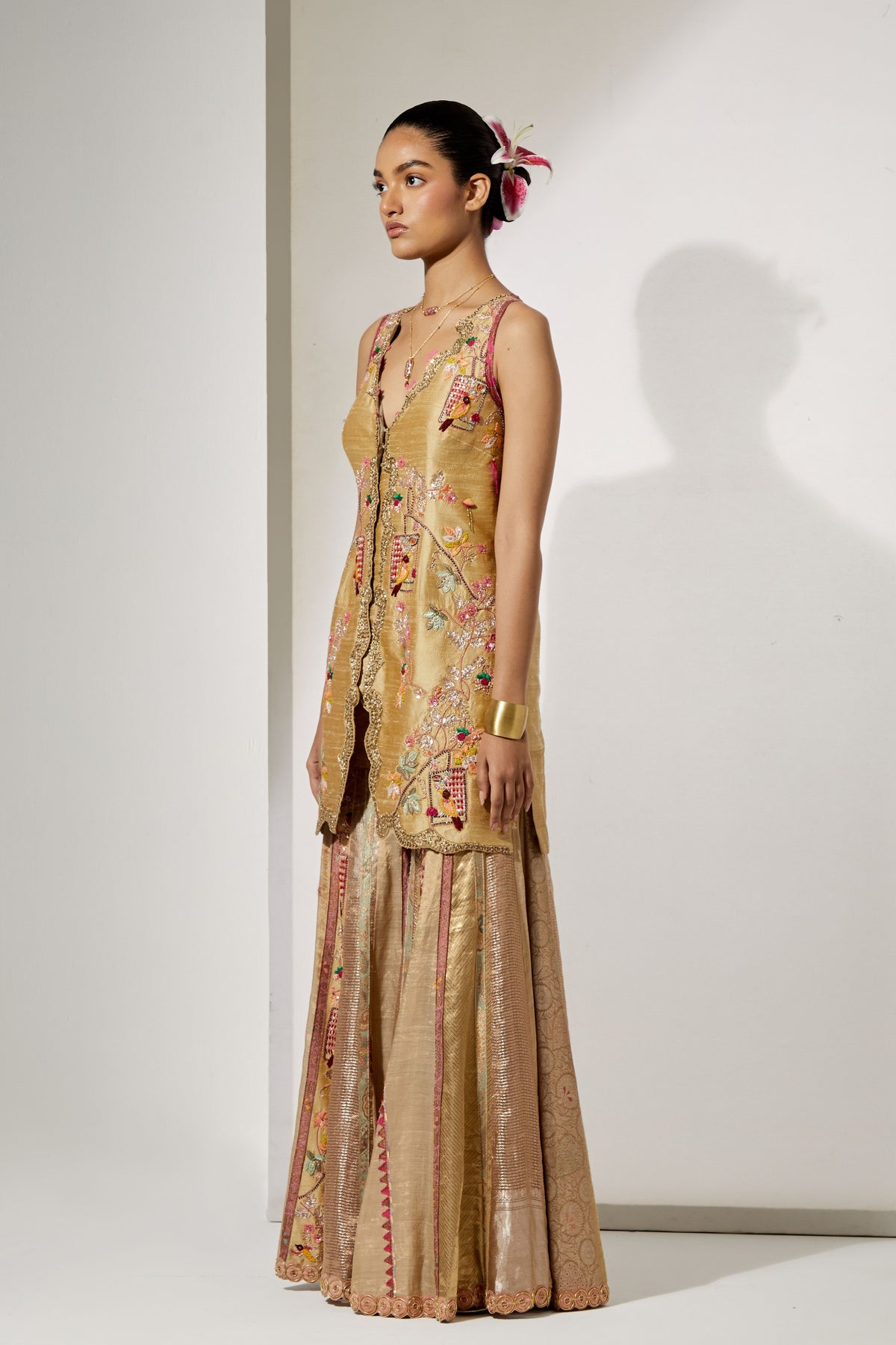 Sunheri Sharara Set
