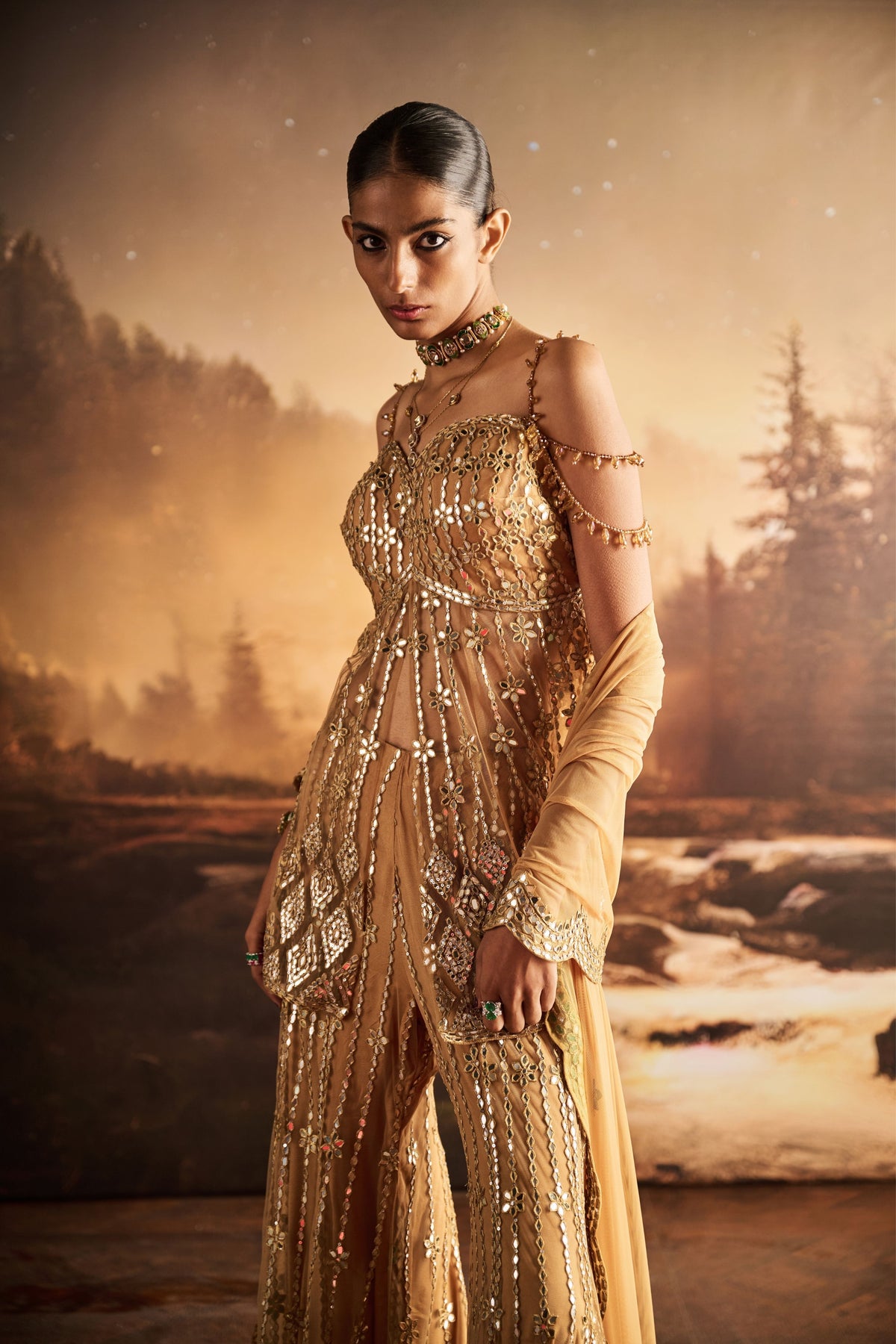 Estelle Sharara Set