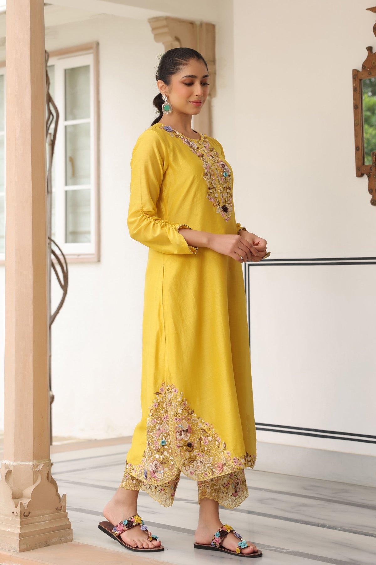 Gulzar Farshi Kurta Set