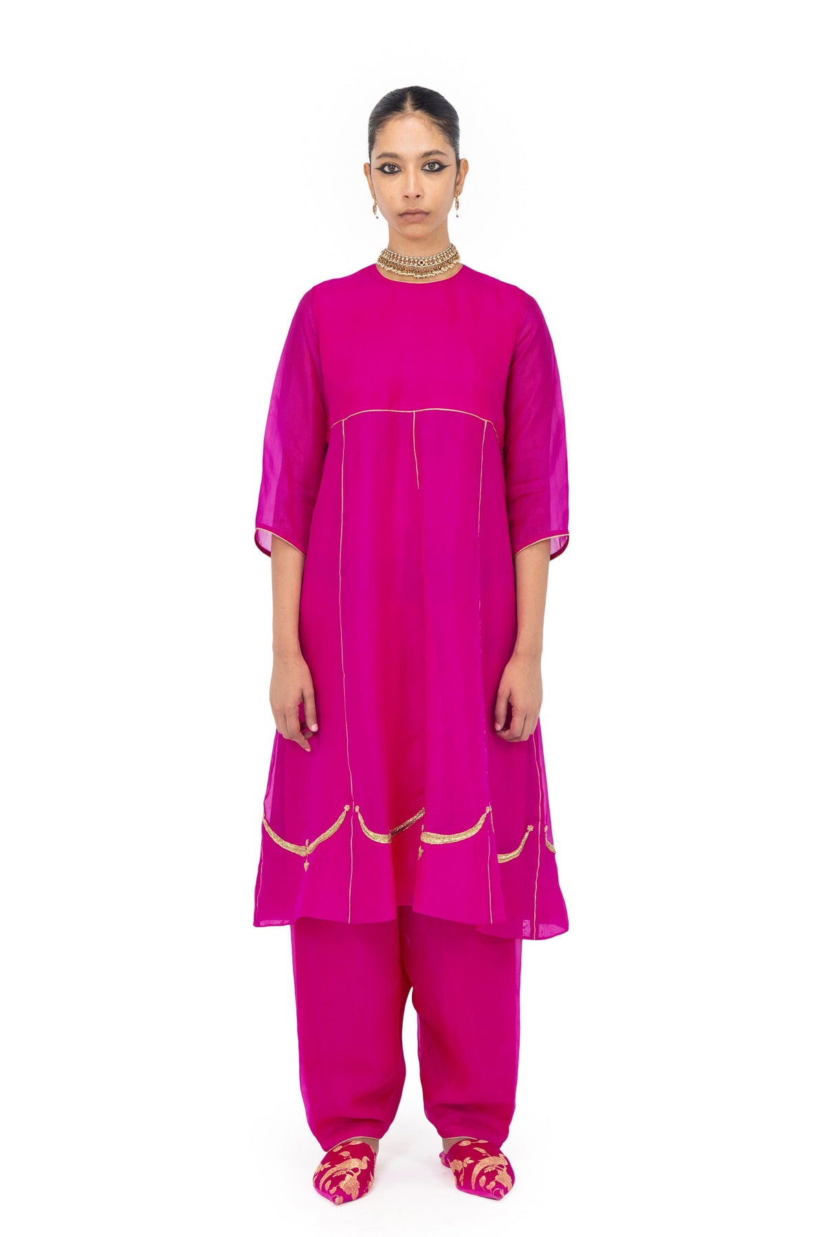 Madore Akodi Rani Kurta And Pants