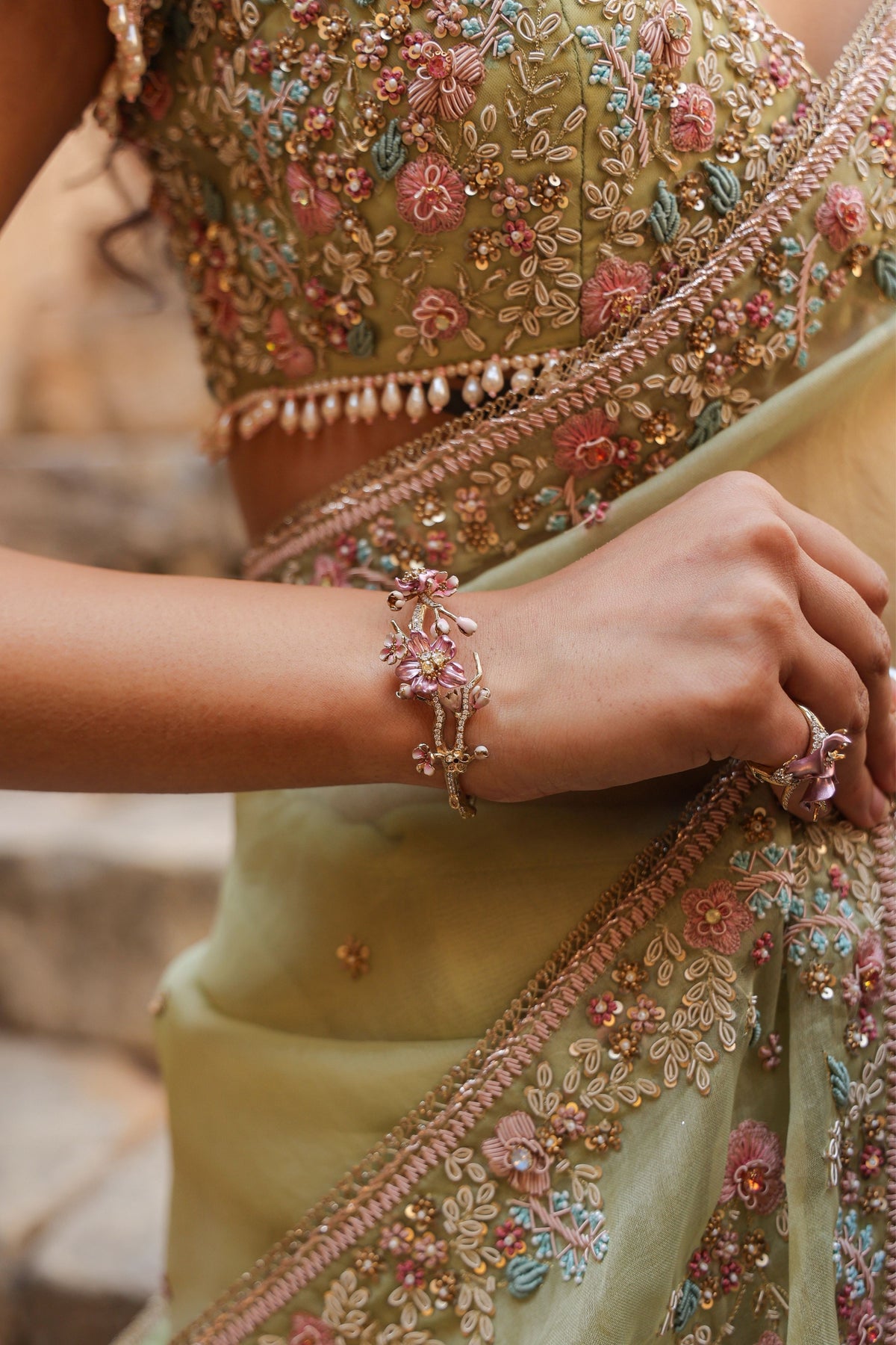 Vaayu Green Multicolor Border Saree Set