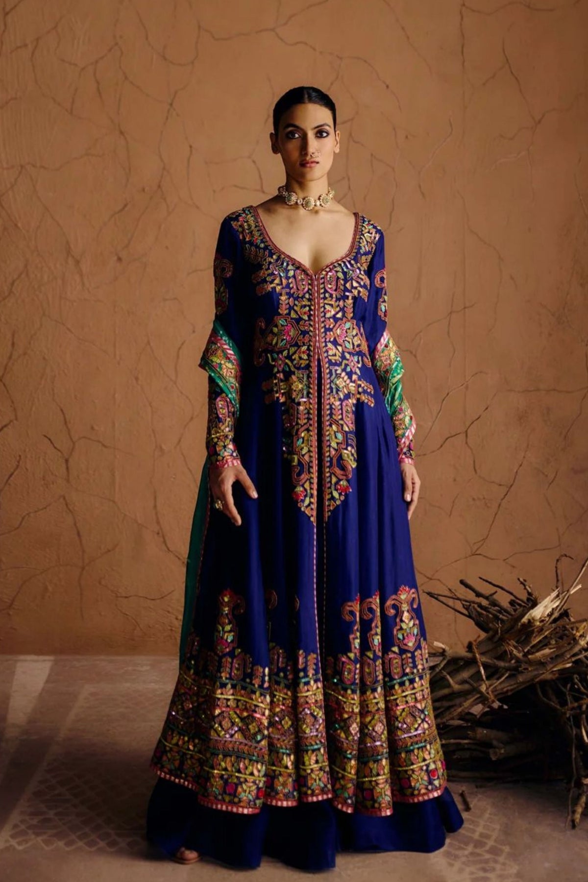 Suramya Kalidar Anarkali Set