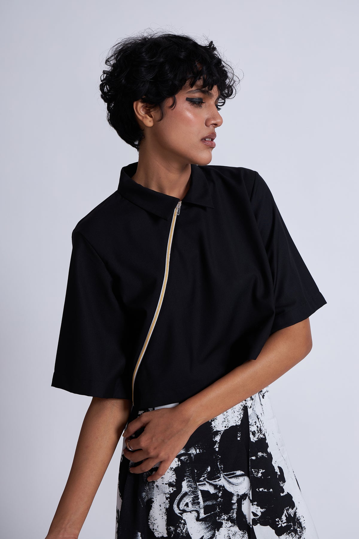 Kuro Asymmetrical Zip Shirt