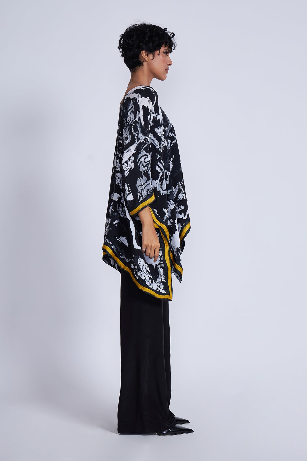 Kuro Flared Trousers