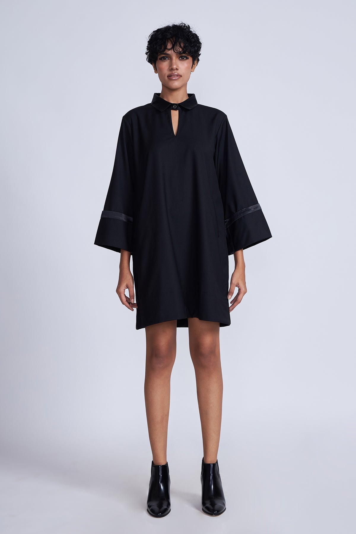Kuro Shift Dress