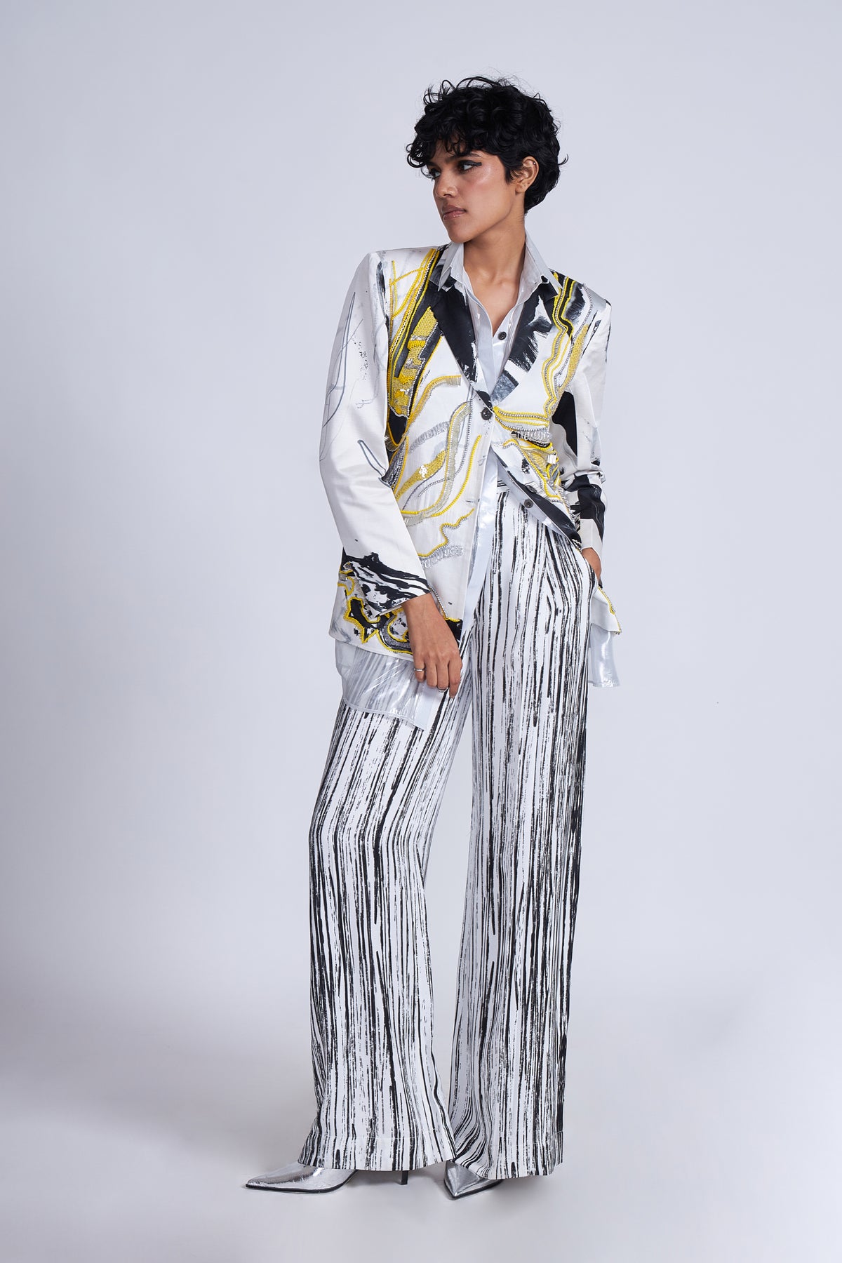 Yuki Embroidered Blazer
